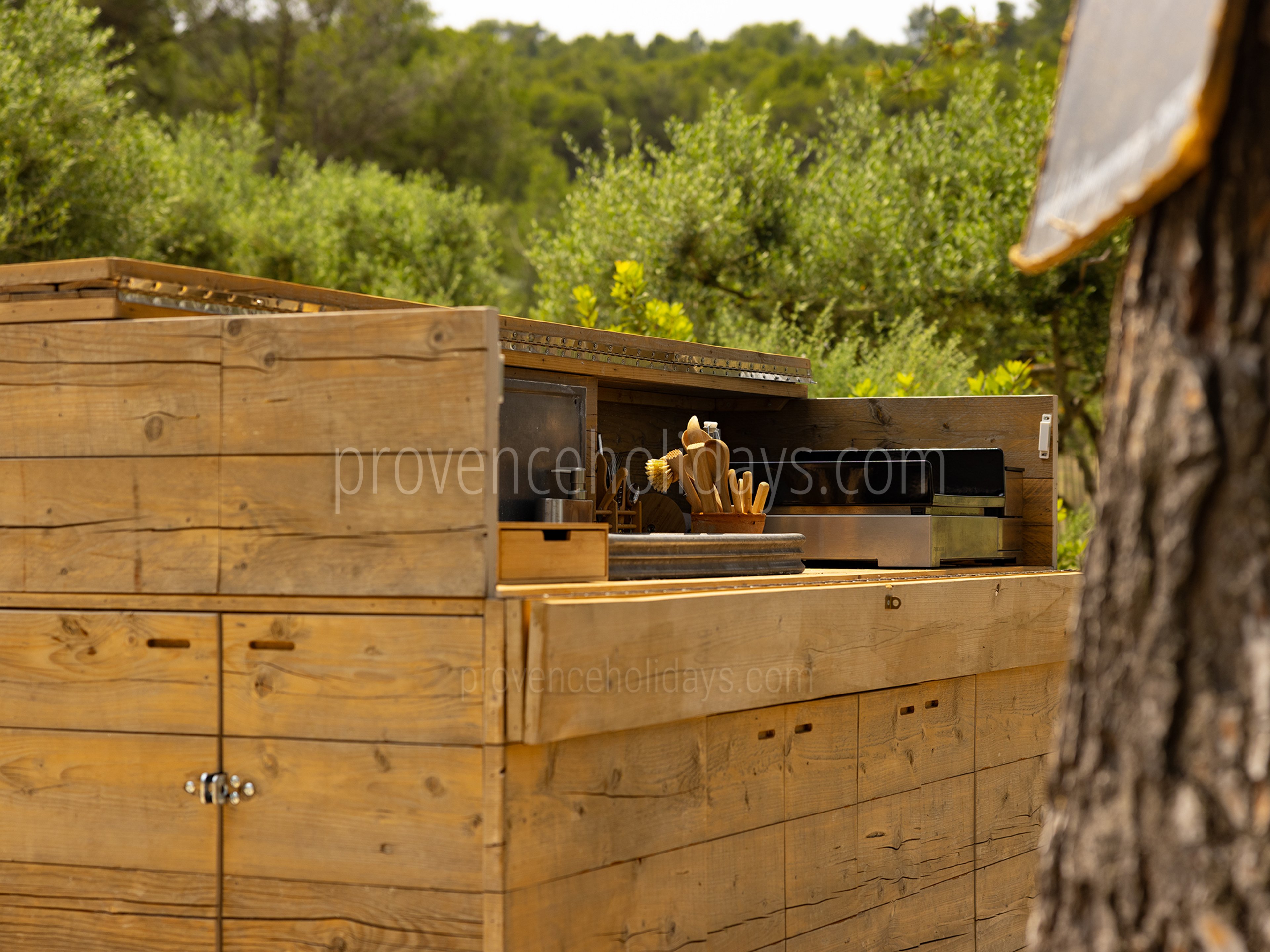 27 - Le Mas Secret: Villa: Exterior