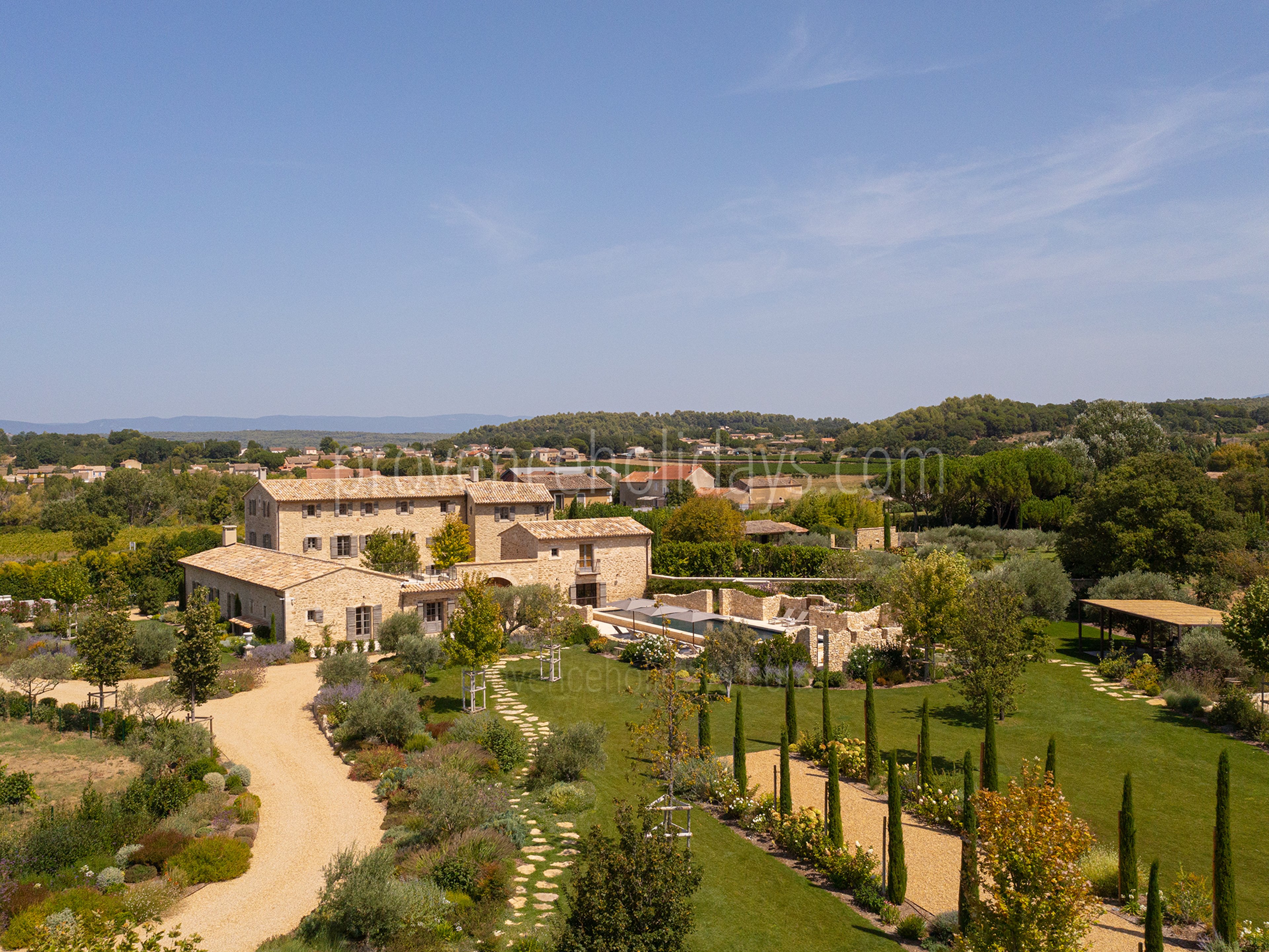 1 - Grand Mas d\'Oppède: Villa: Exterior