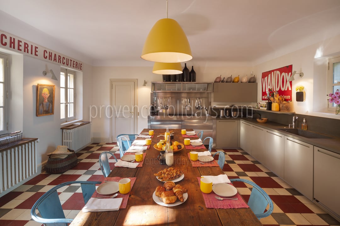27 - Mas Provence: Villa: Interior