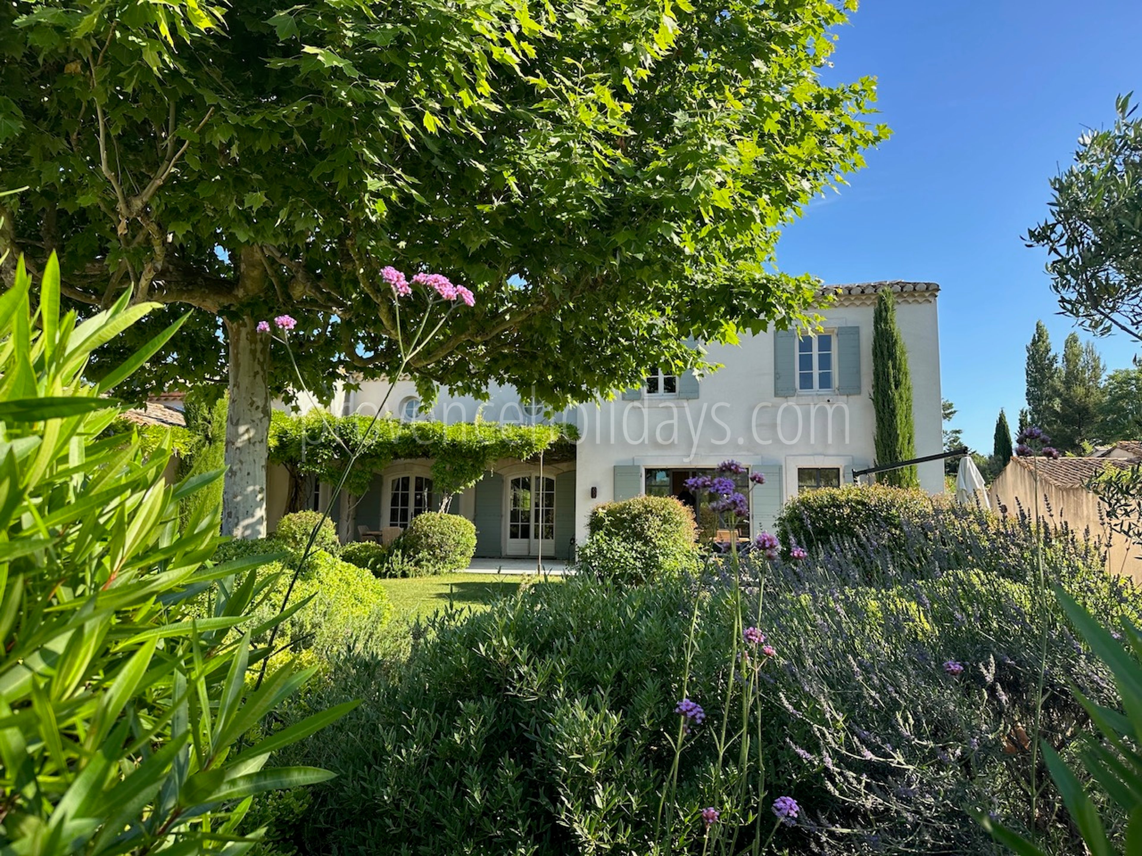 28 - Mas du Ciel Clair: Villa: Exterior