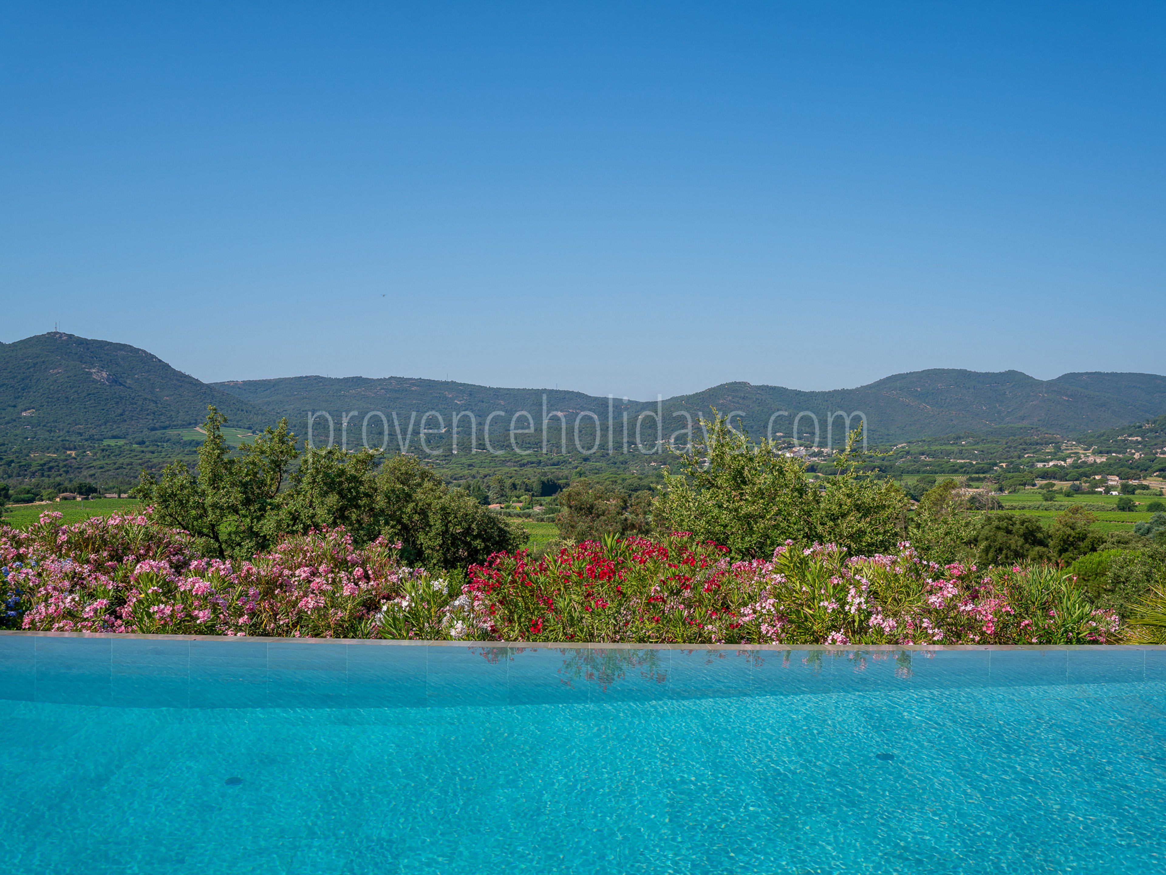 3 - Bastide Azurée: Villa: Pool