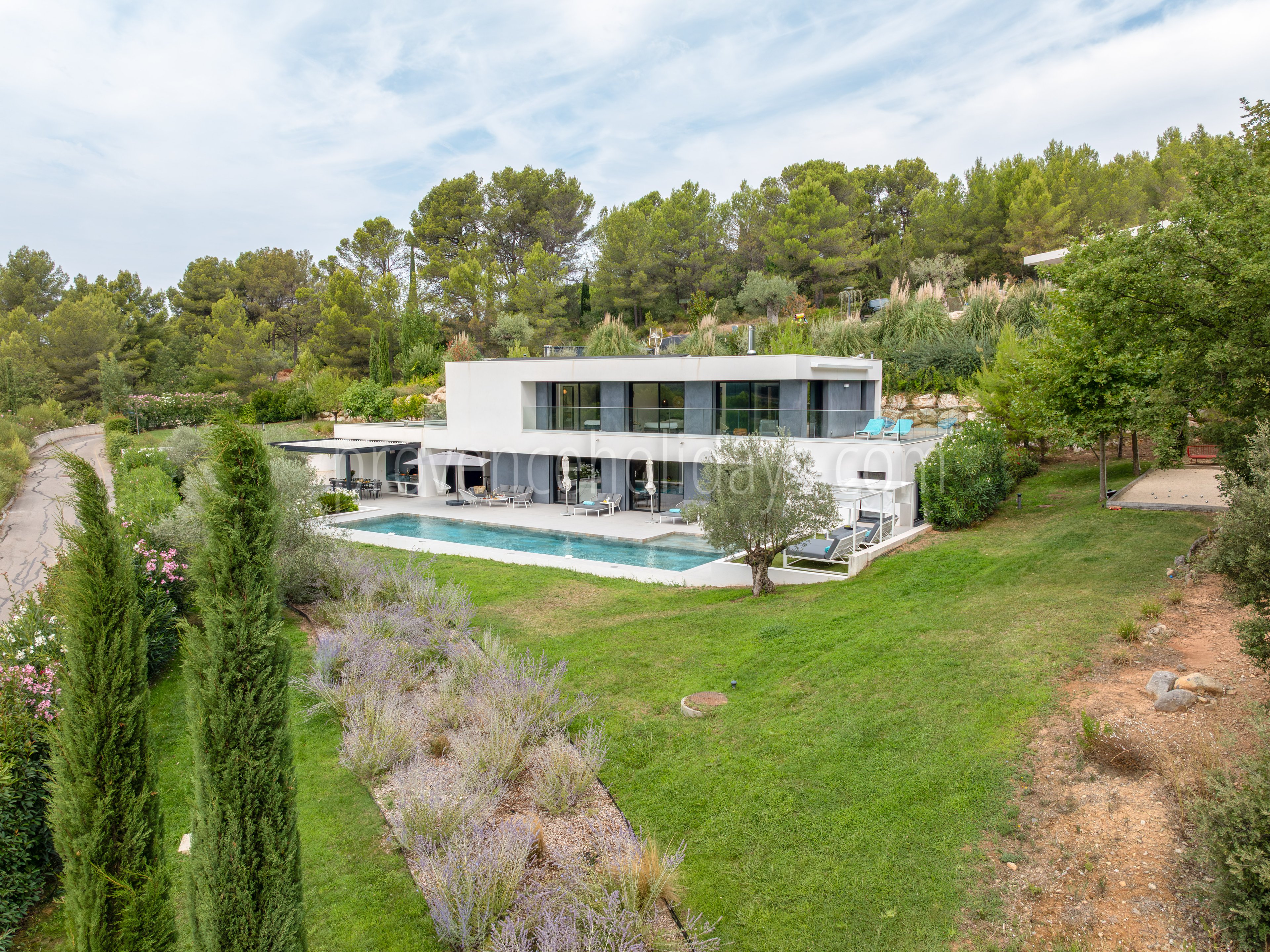 1 - Villa Calishia: Villa: Exterior