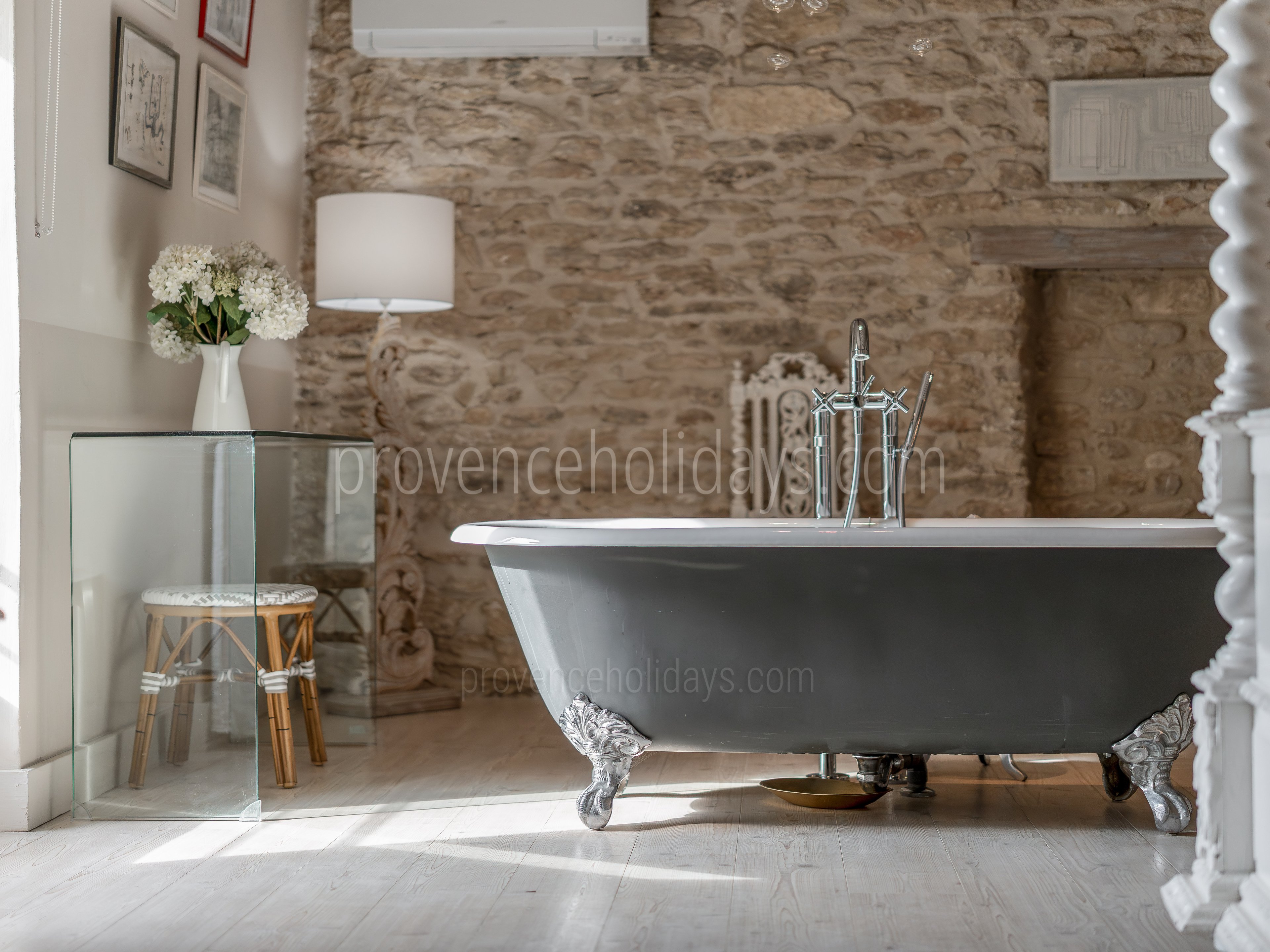 60 - Bastide de la Myrte: Villa: Bathroom