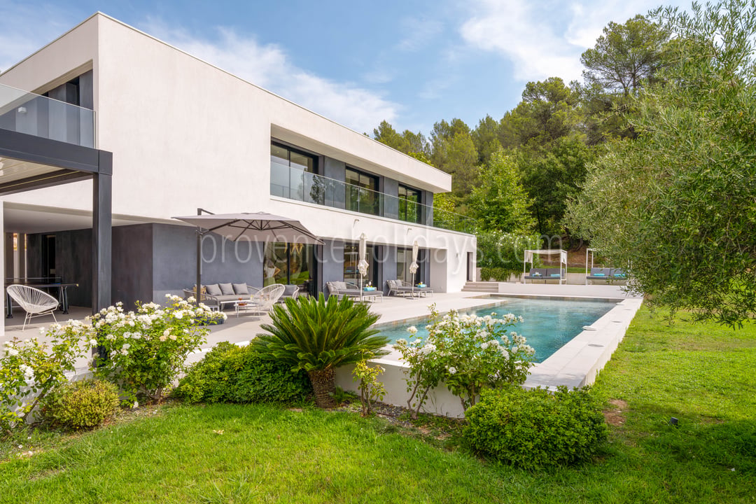 6 - Villa Calishia: Villa: Pool