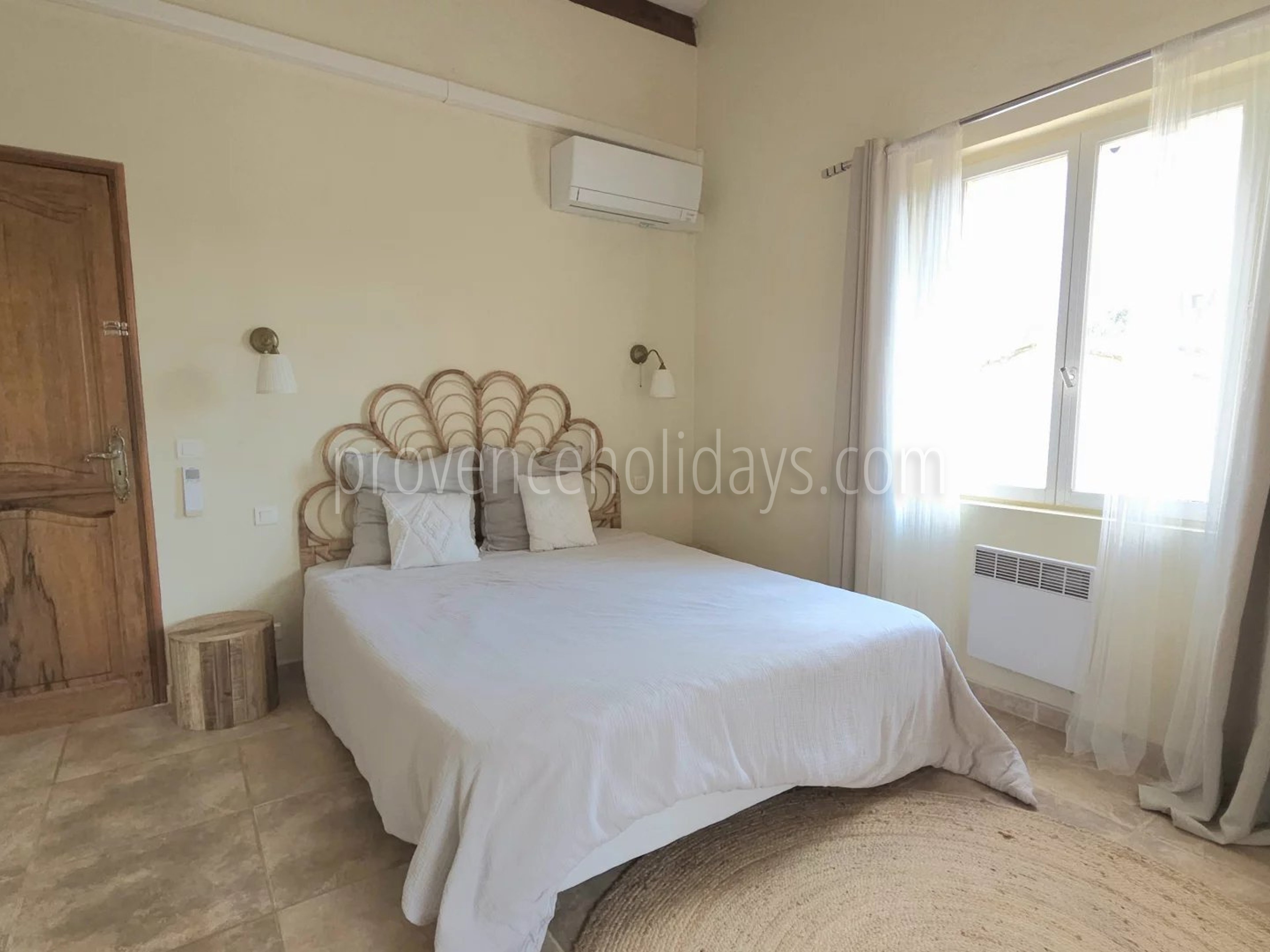 10 - Ruhiges Haus in Gassin: Villa: Bedroom