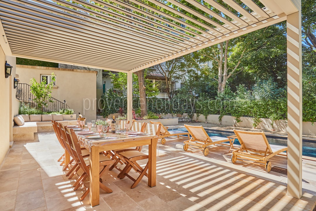 6 - Le Reflet d\'Aix: Villa: Exterior