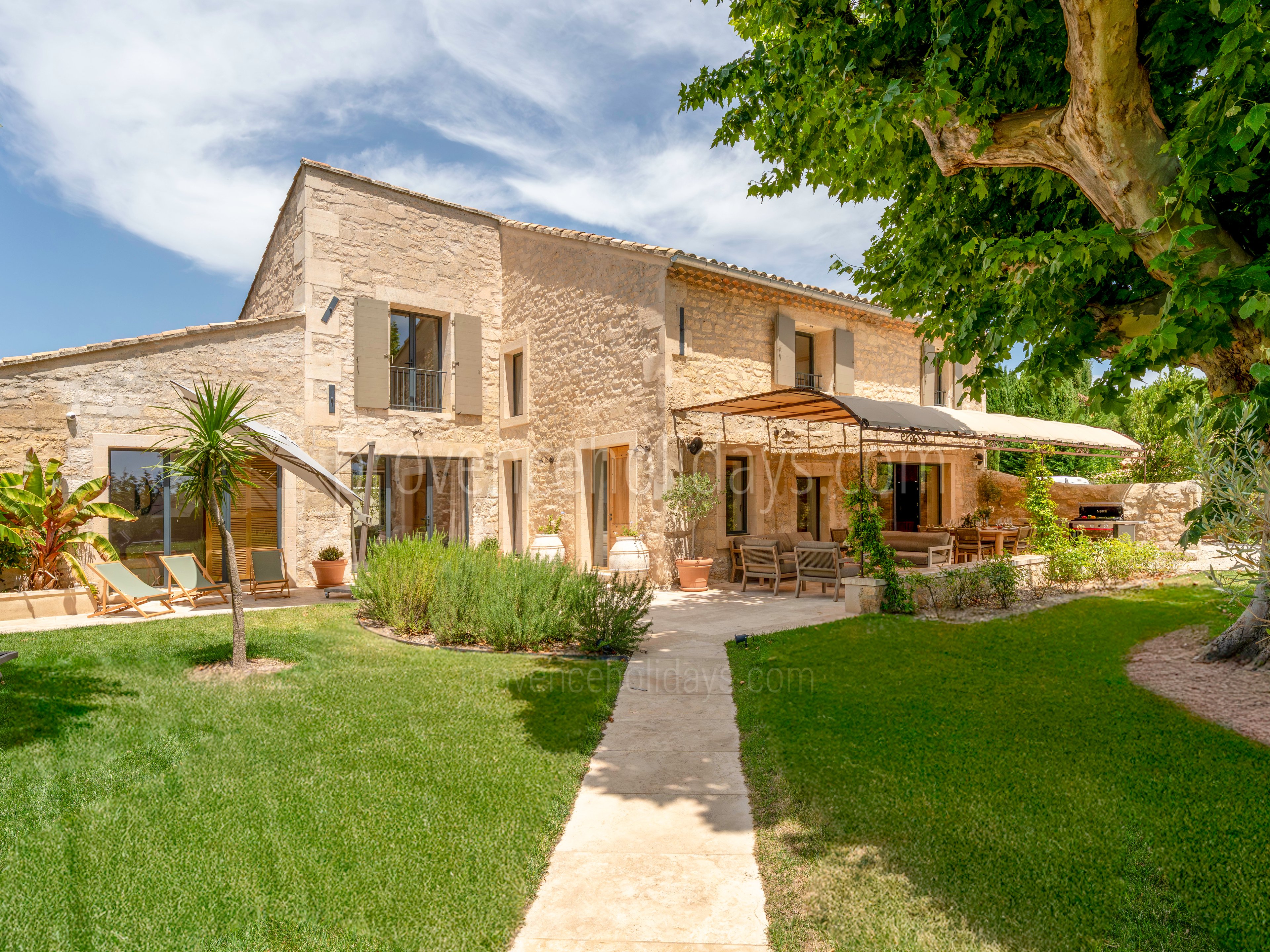 4 - Le Mas de la Belle Croix: Villa: Exterior