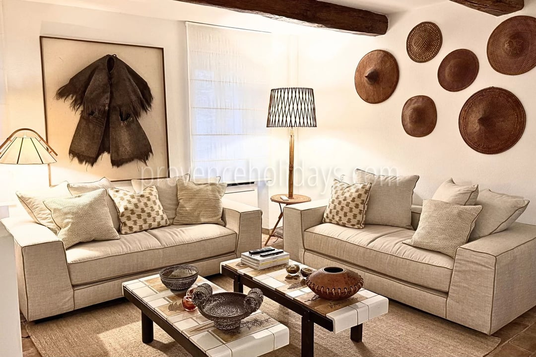 5 - Renovated house in La Garde-Freinet: Villa: Interior
