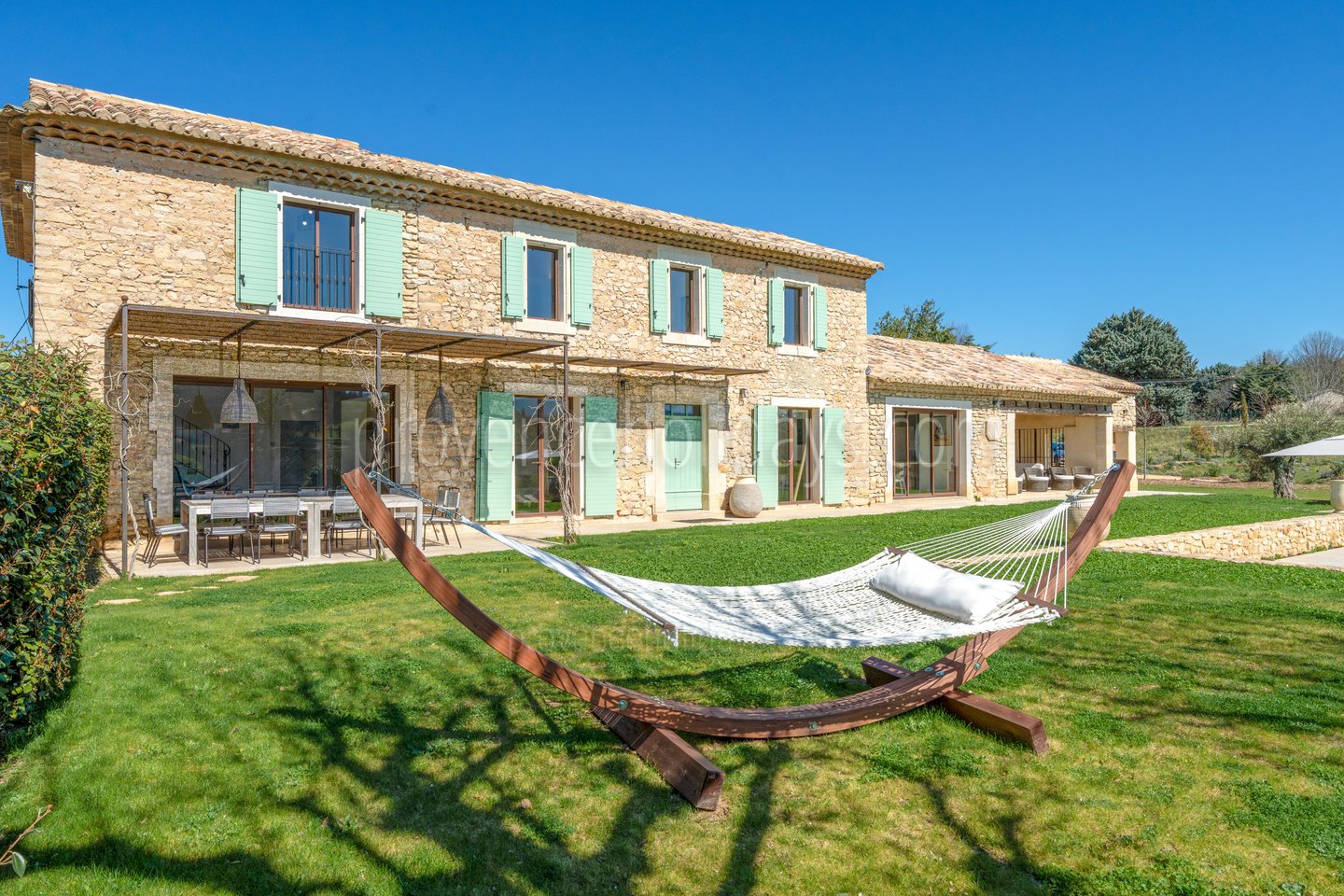 50 - Les Vignes du Luberon: Villa: Exterior