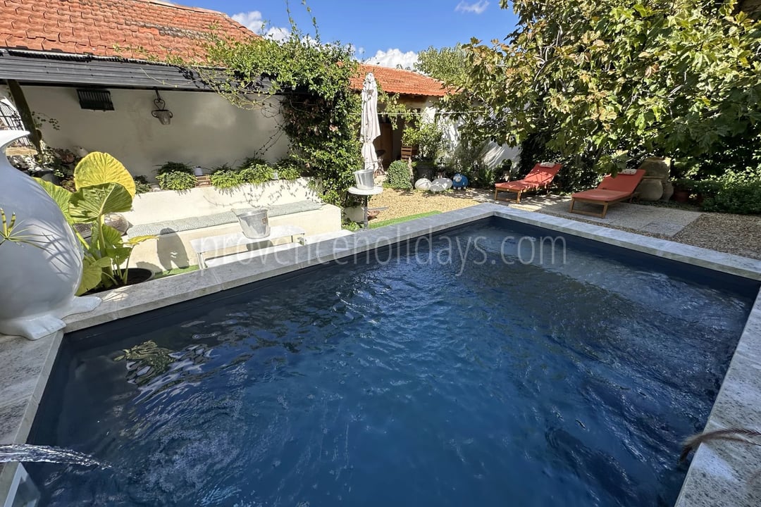13 - Village house in Eygalières: Villa: Pool