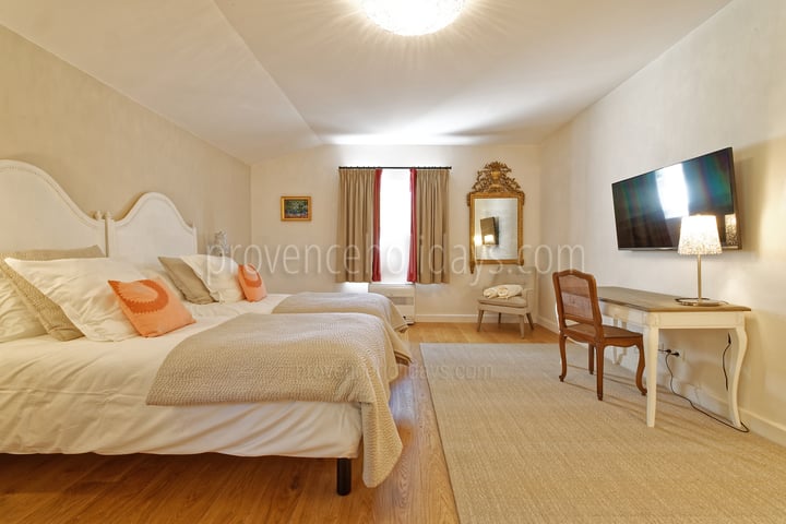 14 - Villa Garrigue: Villa: Bedroom