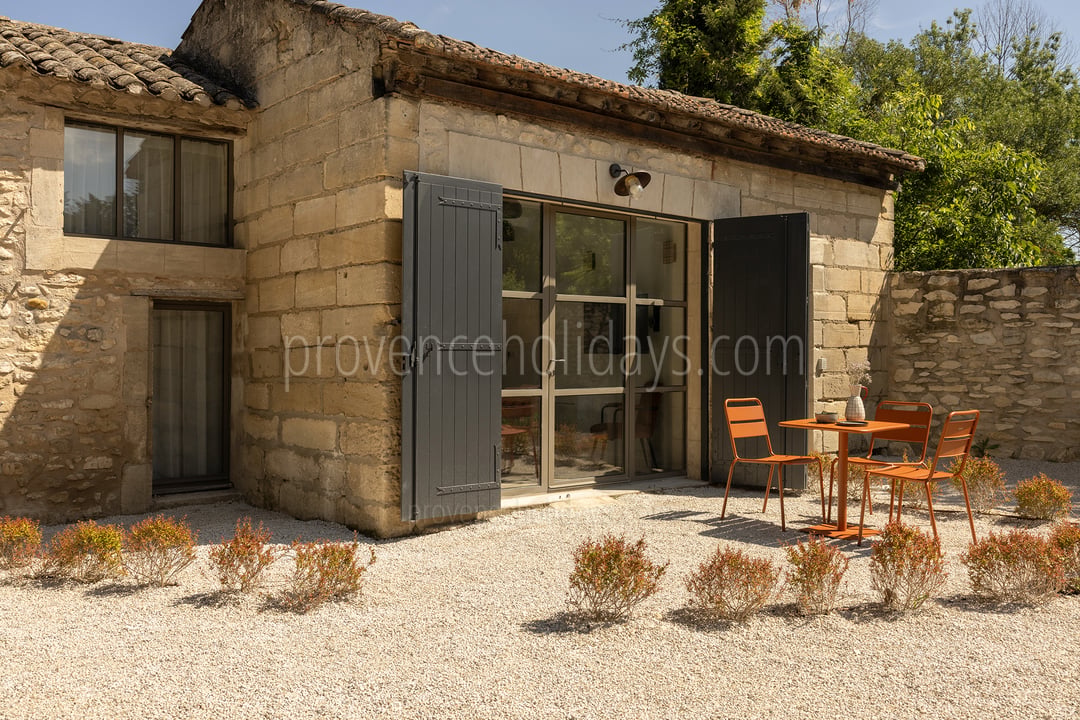 15 - Maison des Alpilles: Villa: Exterior