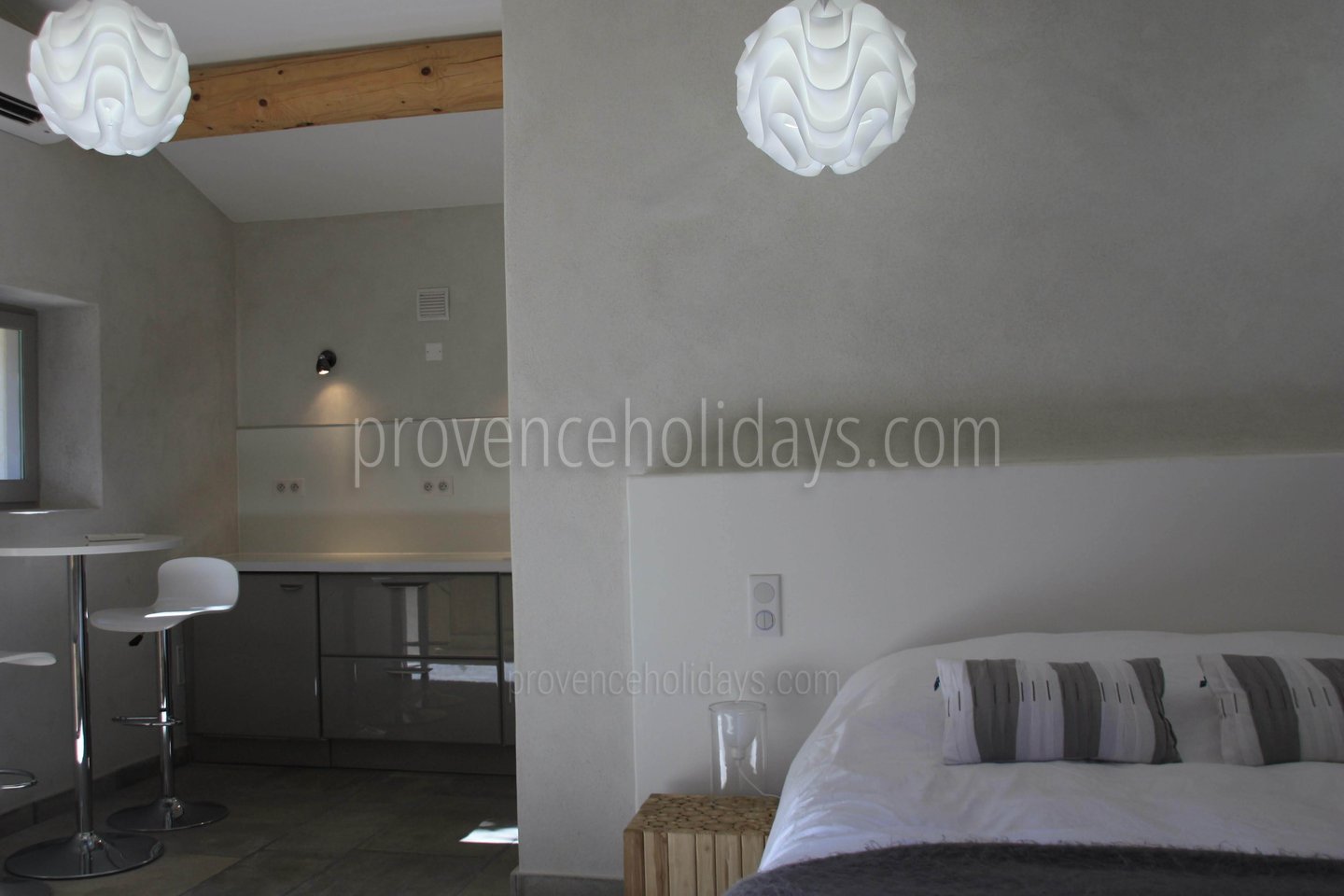 50 - Le Mas de la Pinède: Villa: Bedroom