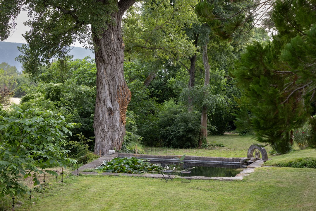 31 - Mas des Sources: Villa: Exterior