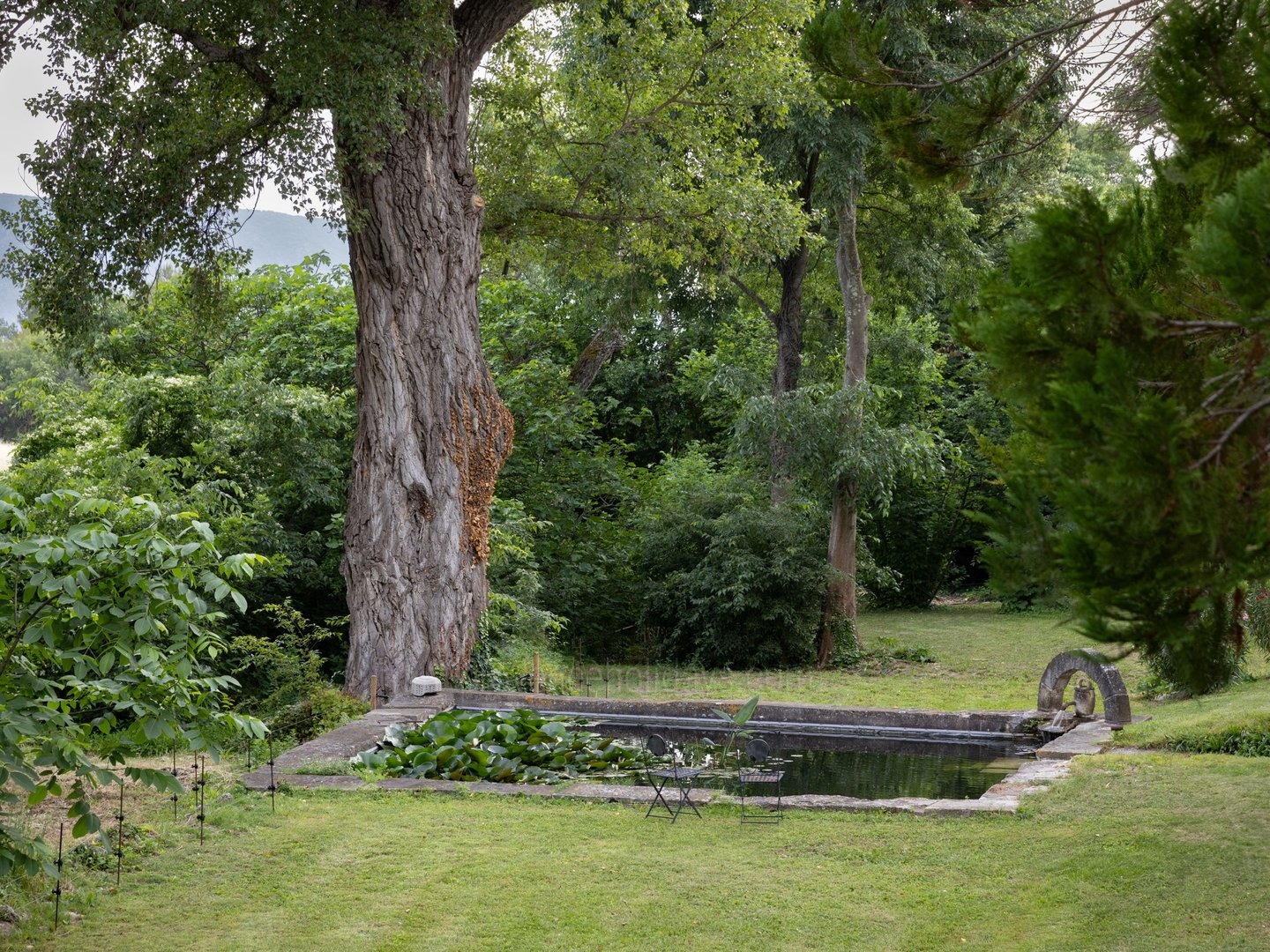 31 - Mas des Sources: Villa: Exterior
