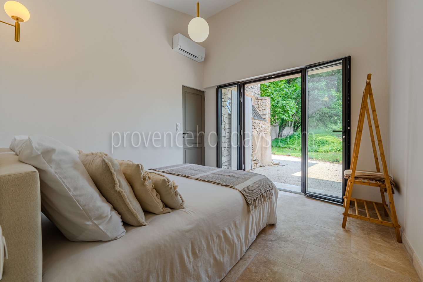 28 - Mas de la Rivière Secrète: Villa: Bedroom 2