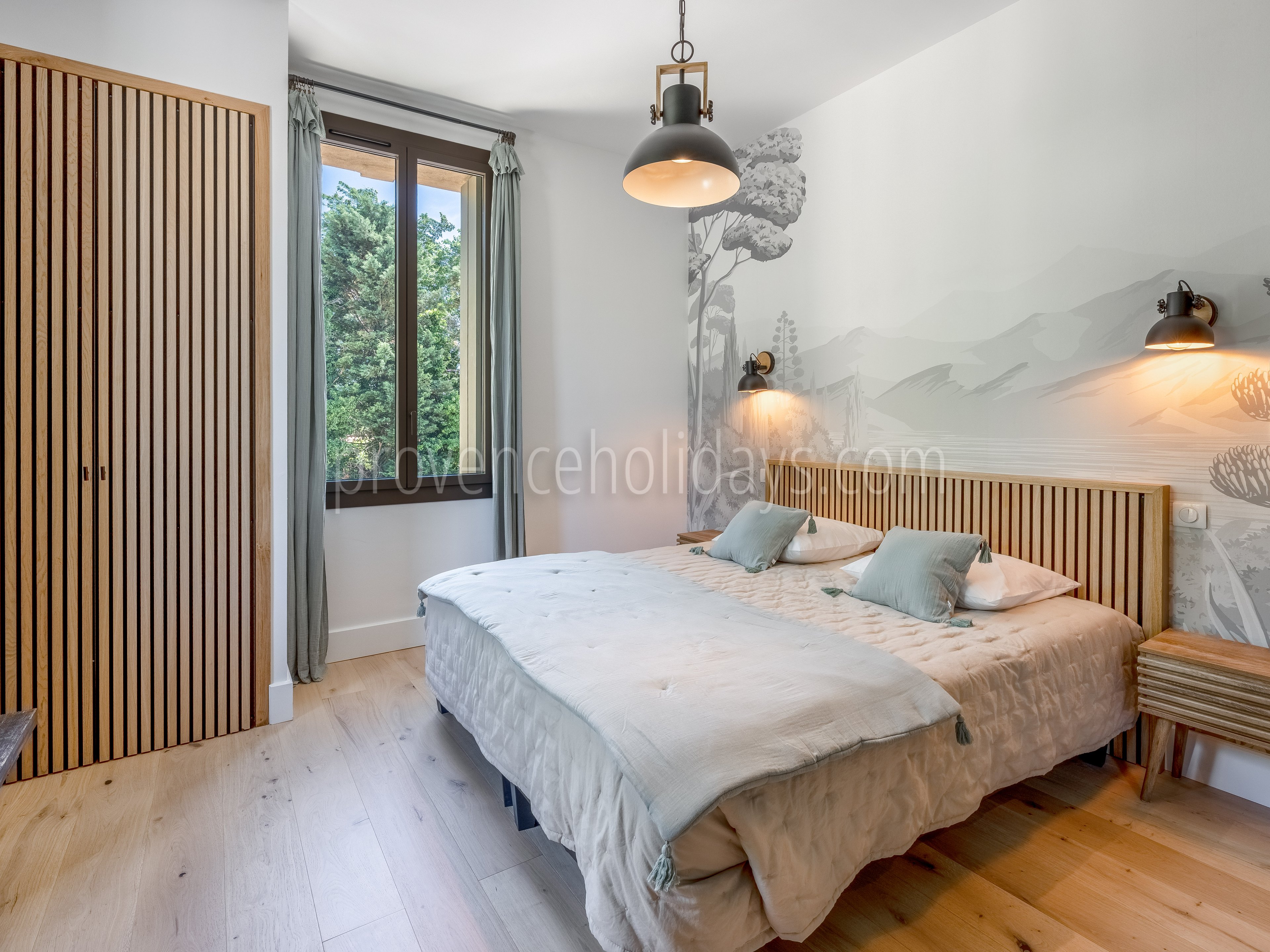 48 - Bastide Leontin: Villa: Bedroom