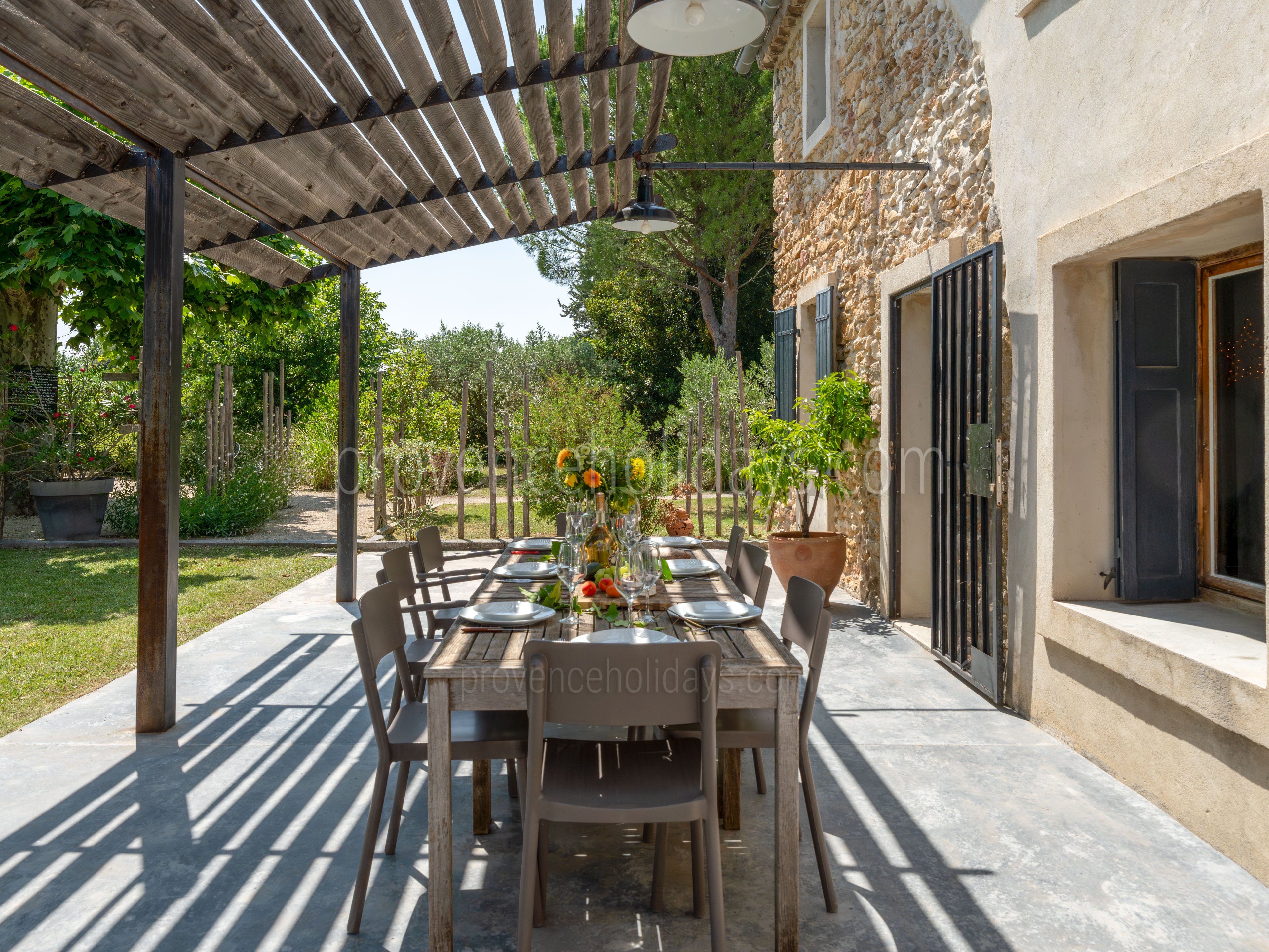 10 - Maison Sarrians: Villa: Exterior