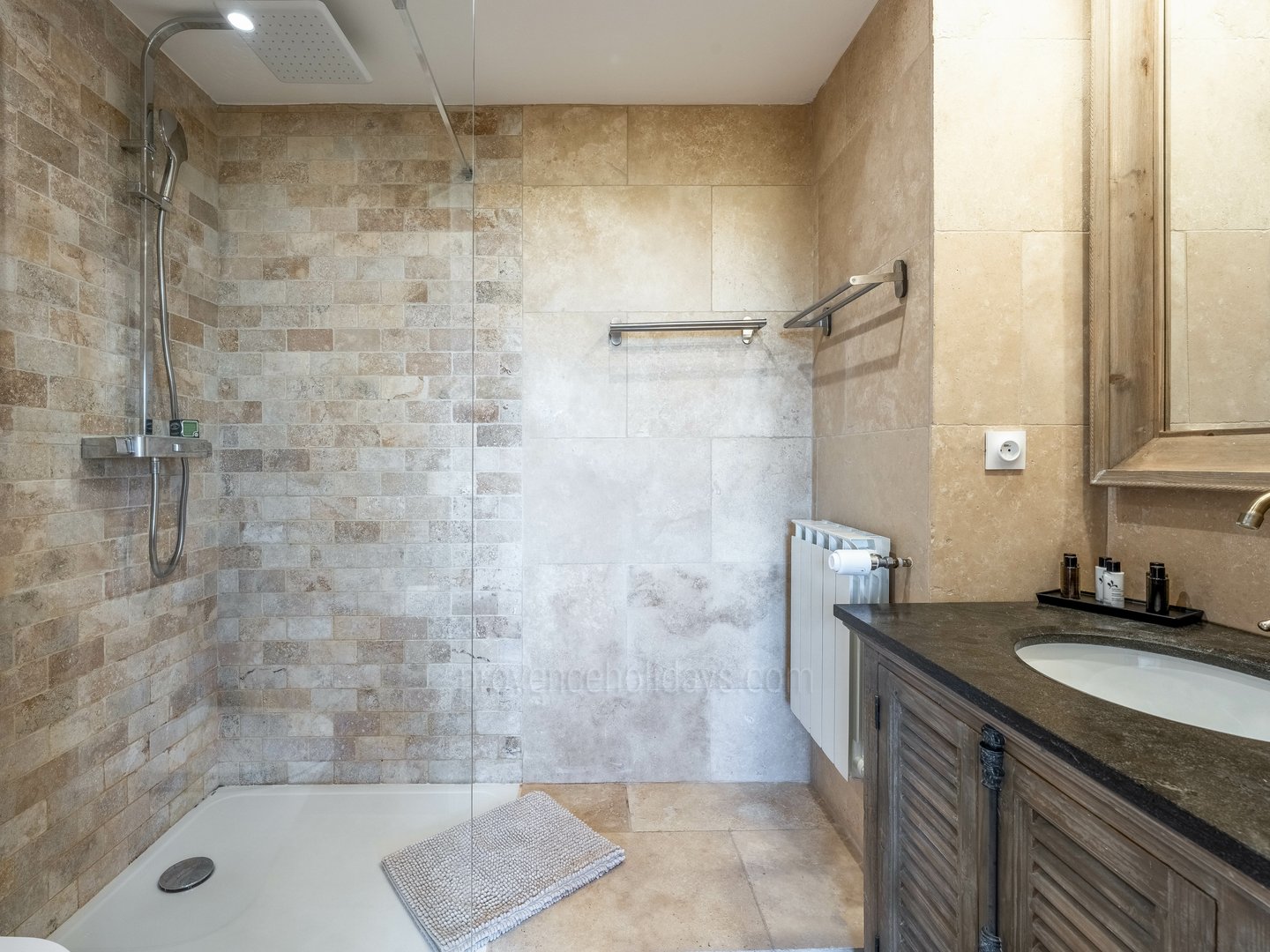 22 - Bastide des Chênes: Villa: Bathroom