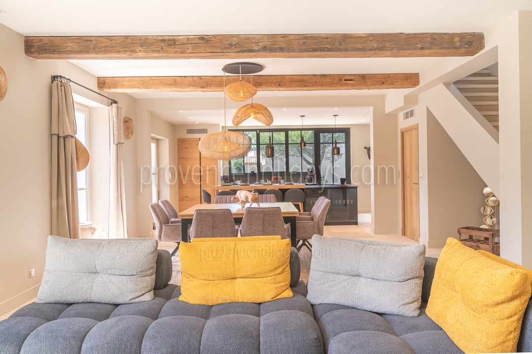 16 - Mas Lucie: Villa: Interior