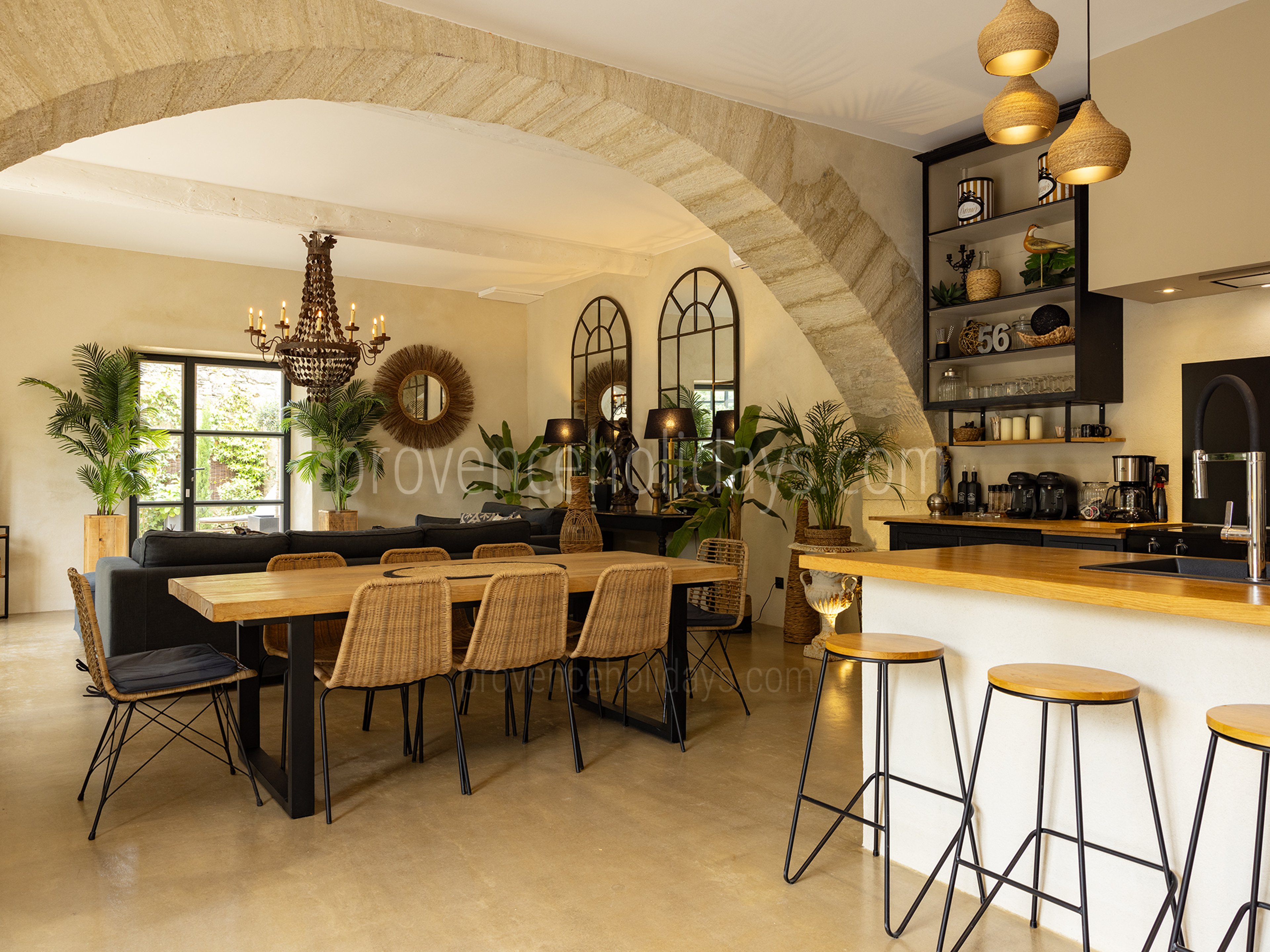5 - La Bâtisse d\'Uzès: Villa: Interior