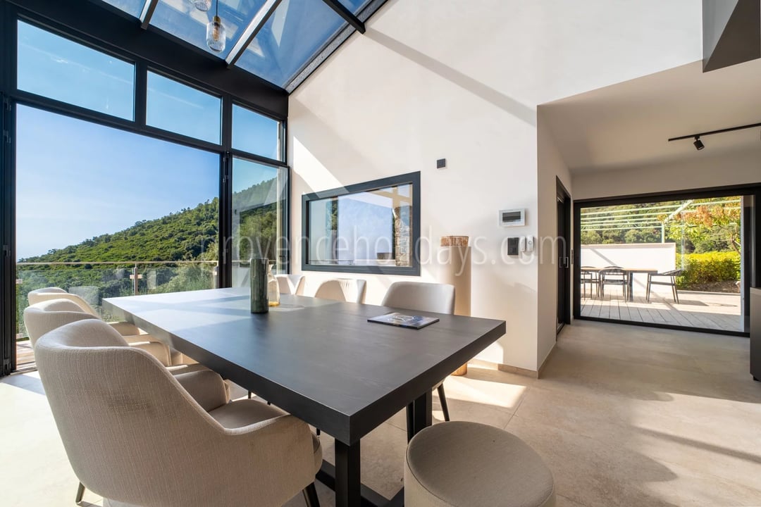 38 - Hedendaagse villa in Cavalaire-sur-Mer: Villa: Interior