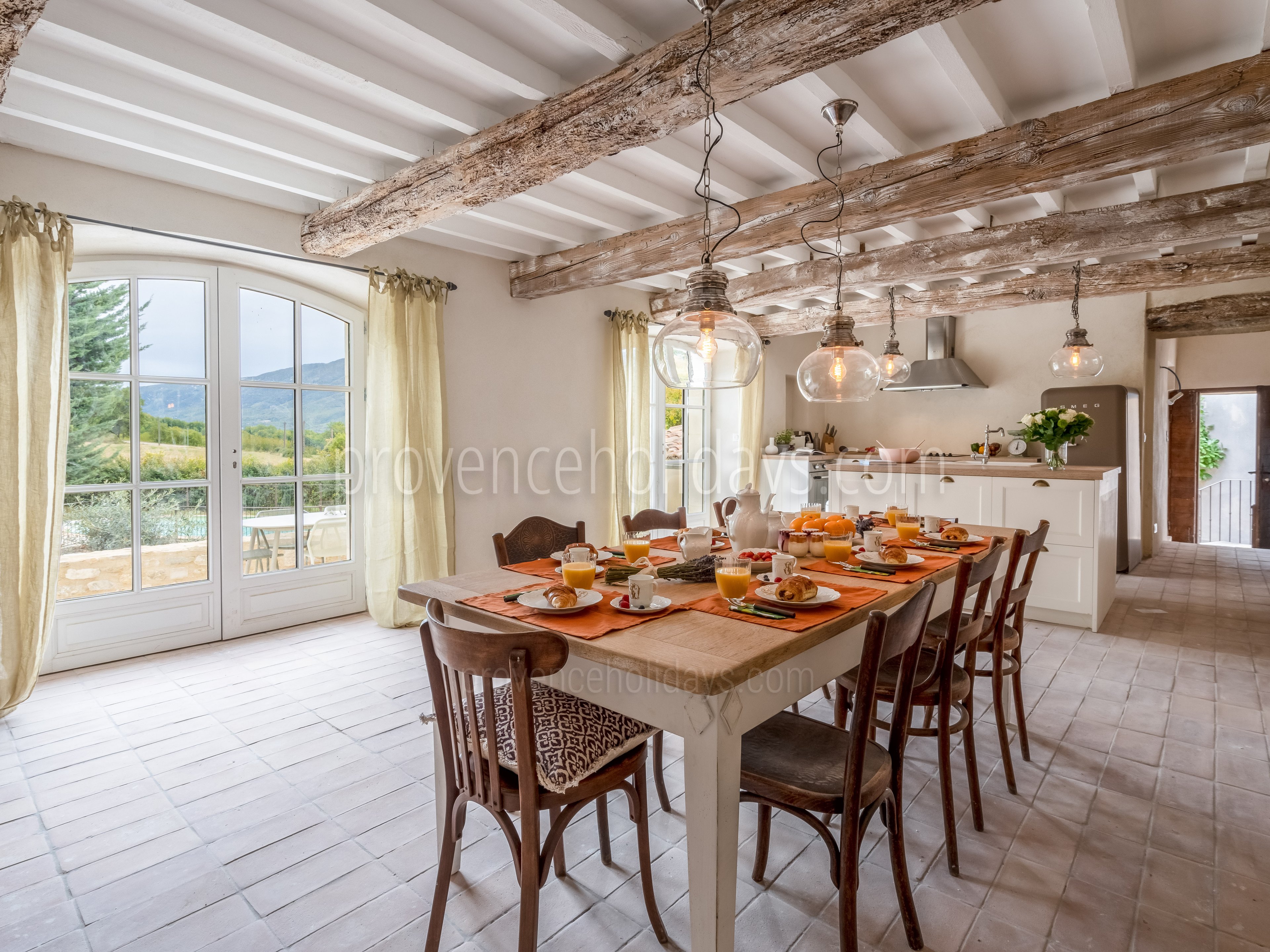 3 - Mas Cerisiers: Villa: Interior