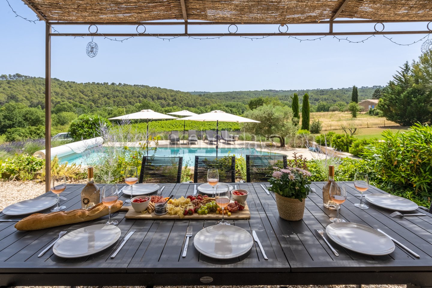 7 - Mas de Beaulieu: Villa: Exterior