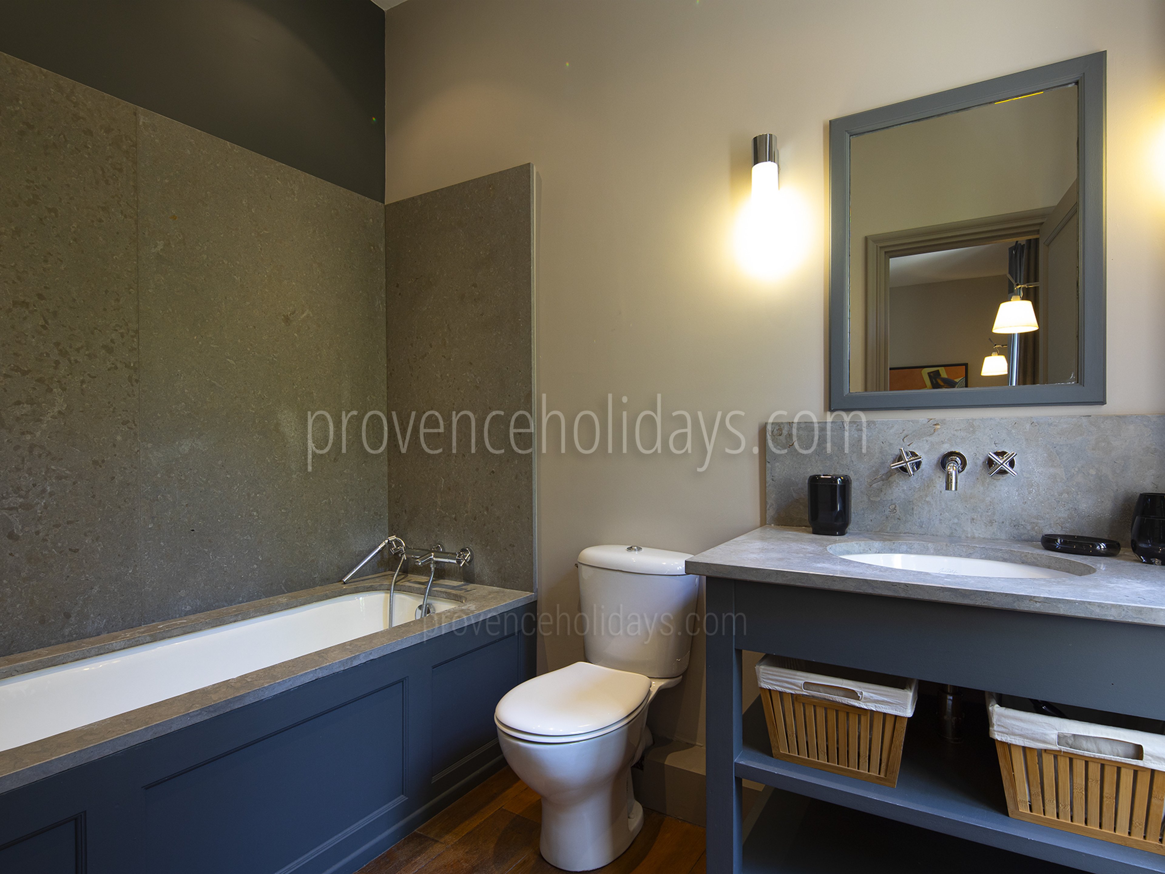 63 - Mas des Étoiles: Villa: Bathroom