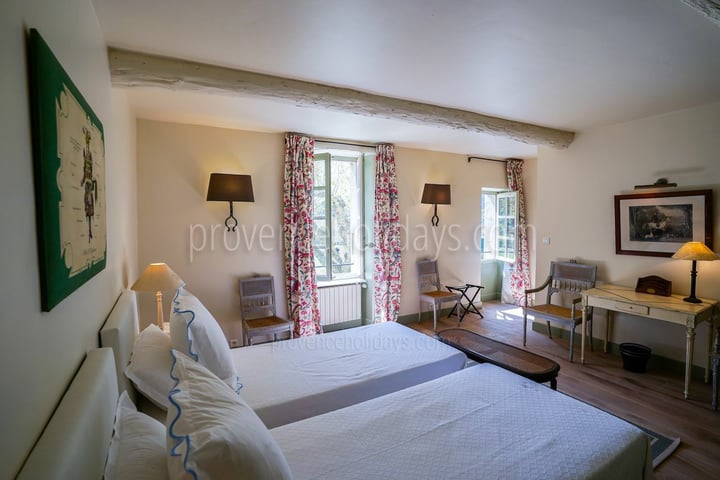 14 - Mas Saint-Andiol: Villa: Bedroom