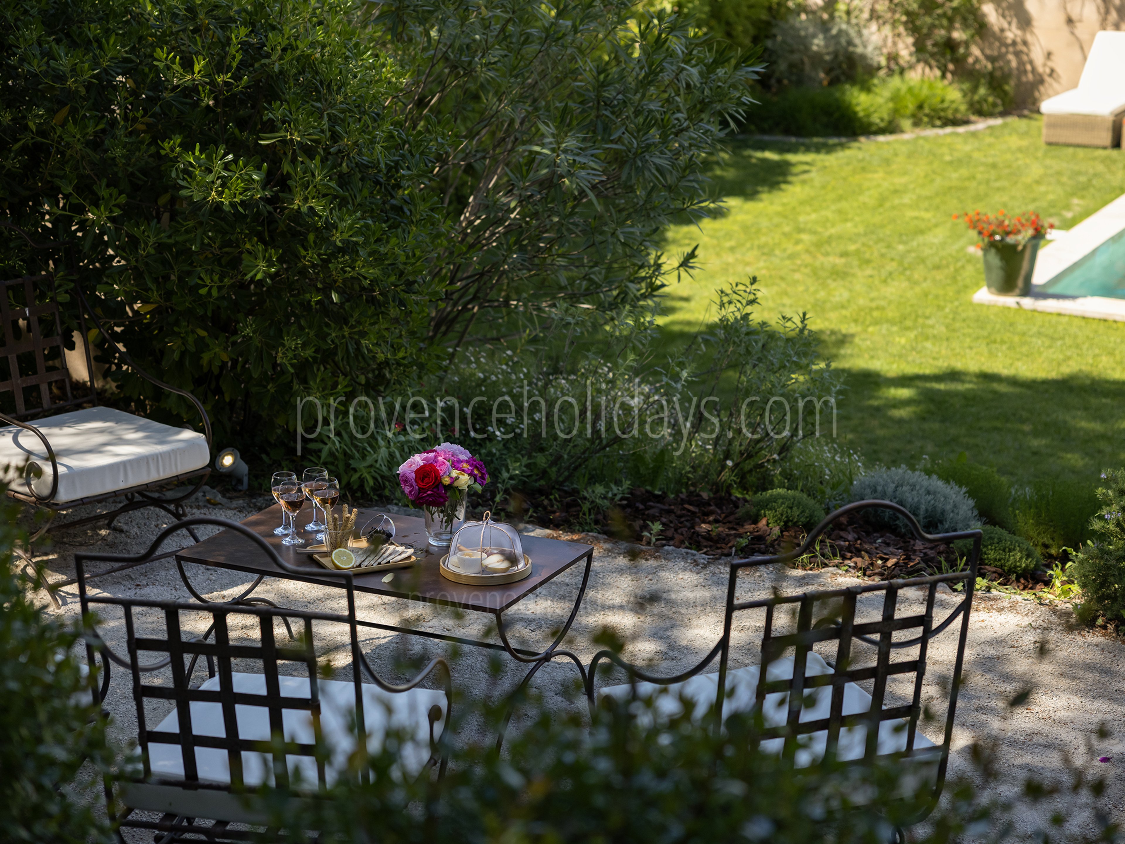 31 - Le Mazet Saint Paul: Villa: Exterior