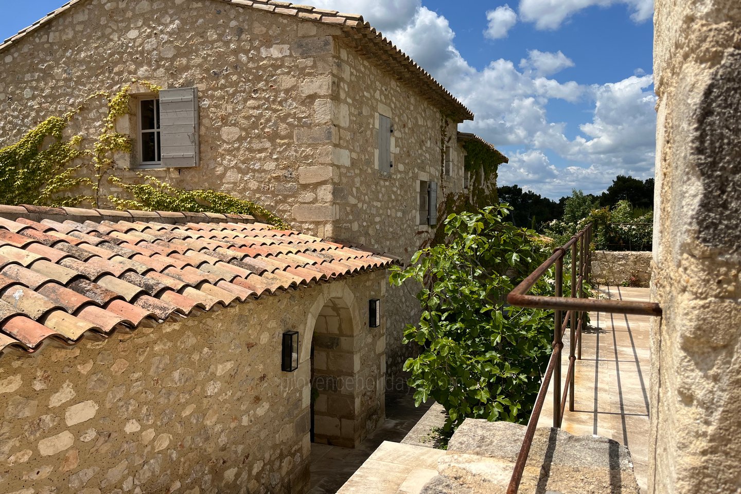 61 - Mas des Baux: Villa: Exterior