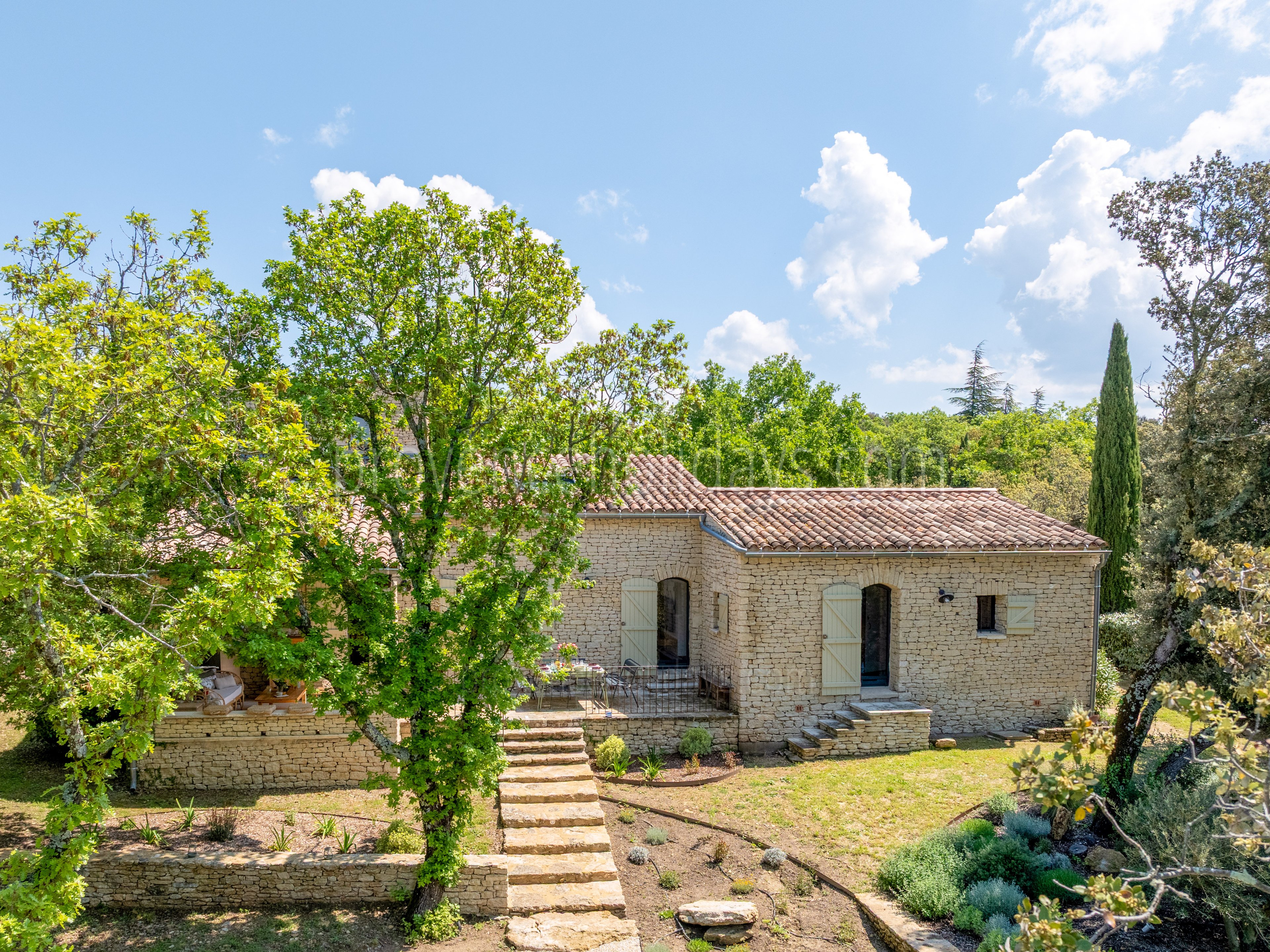 60 - Mas des Chênes Blancs: Villa: Exterior