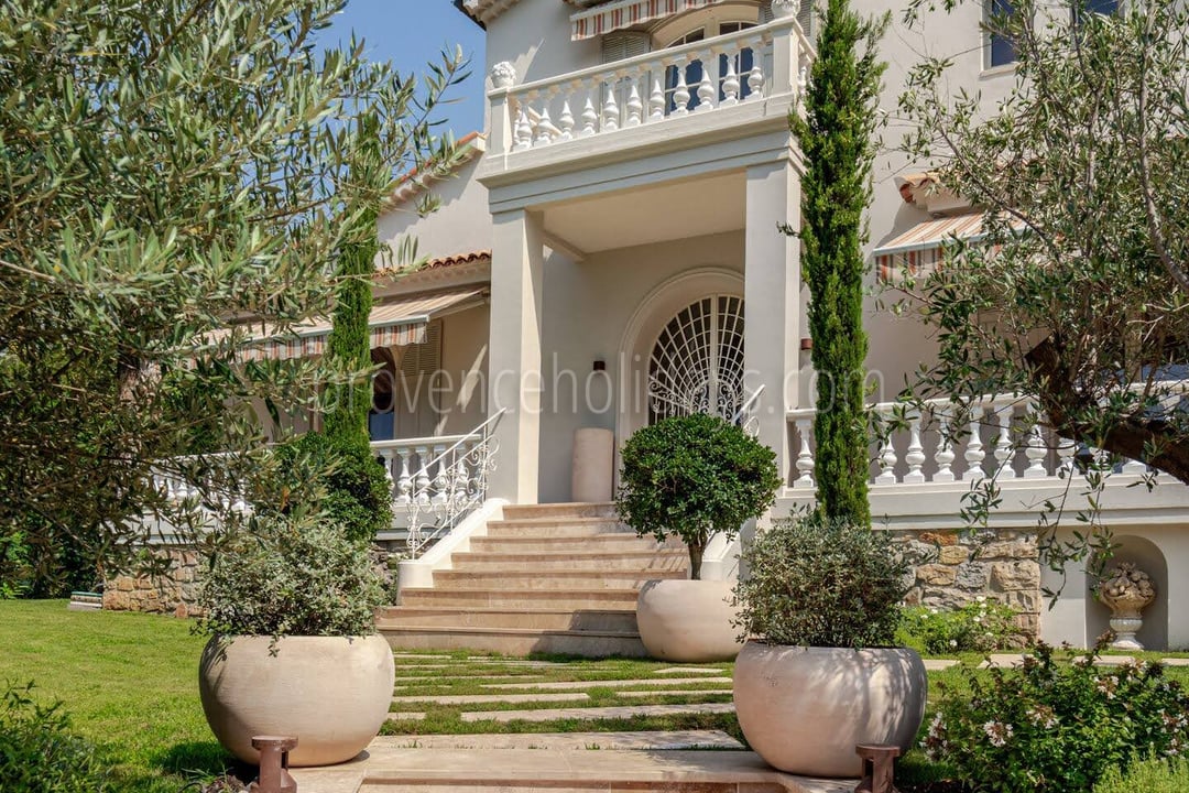 61 - Villa Elite: Villa: Exterior
