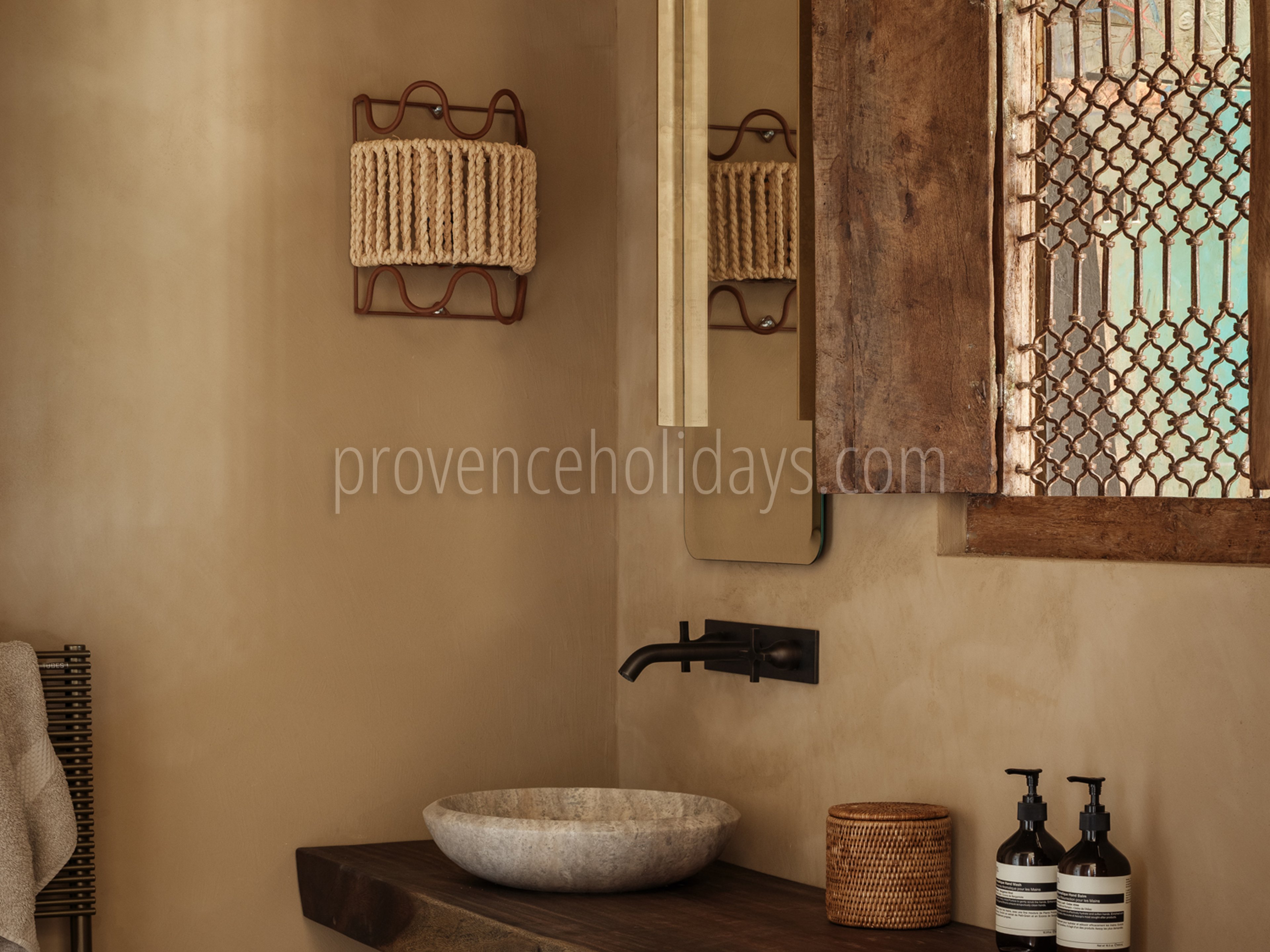 6 - Villa Paradis: Villa: Bathroom