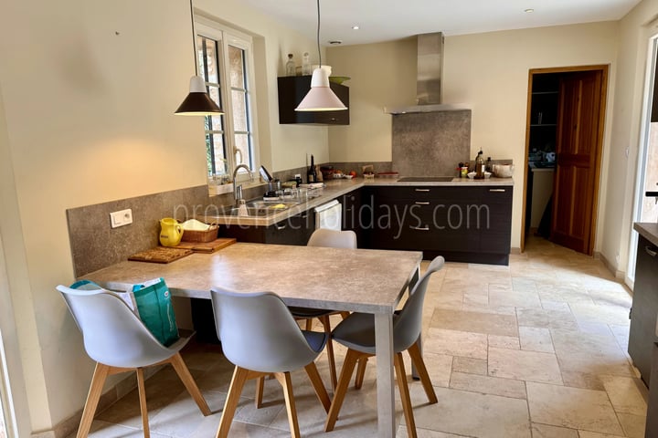 4 - Renovated château in Gordes: Villa: Interior