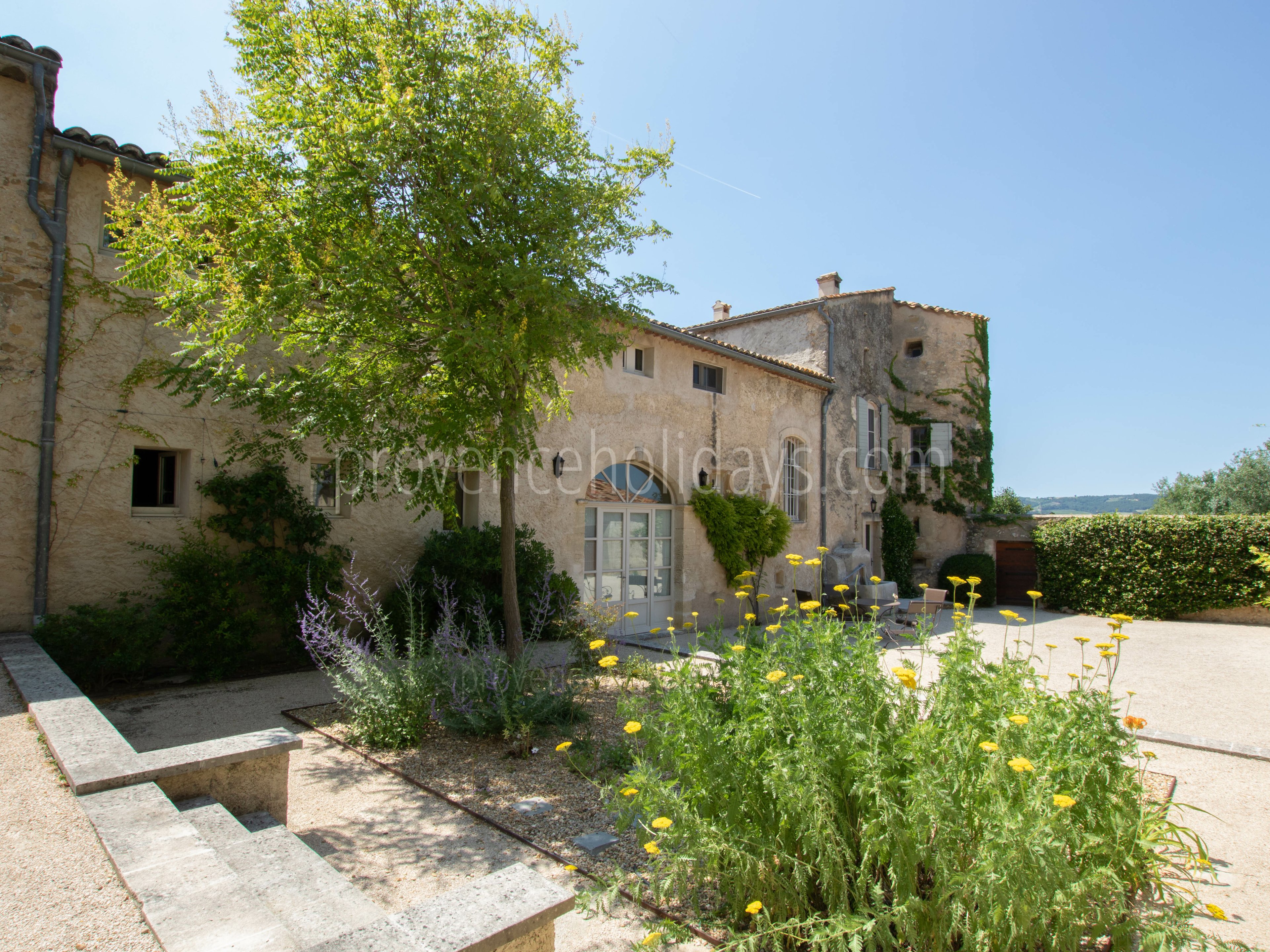34 - Château des Templiers: Villa: Exterior