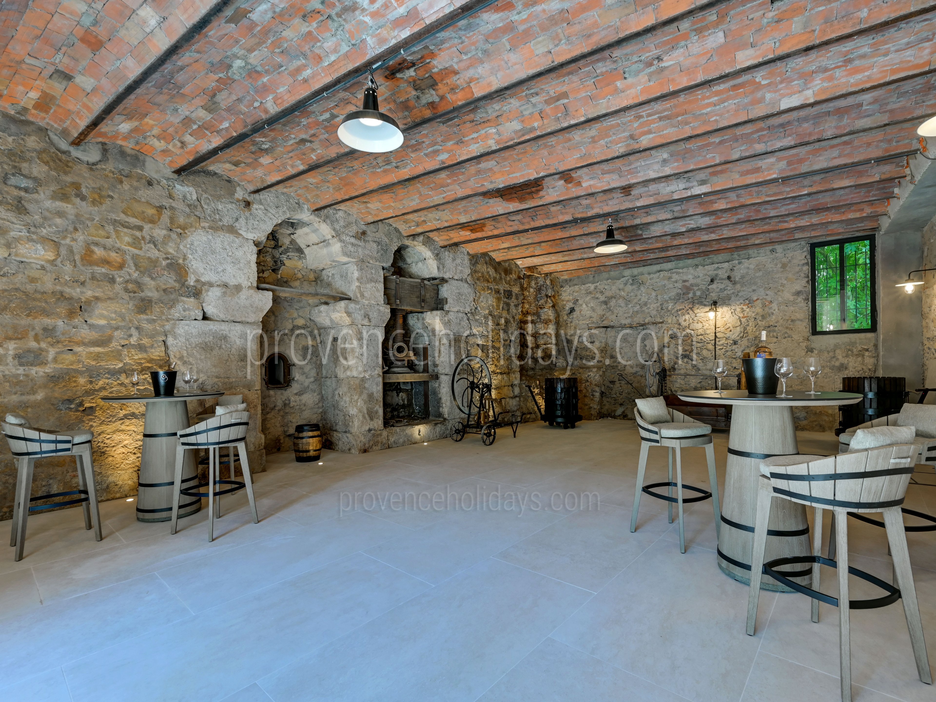40 - Le Moulin: Villa: Interior
