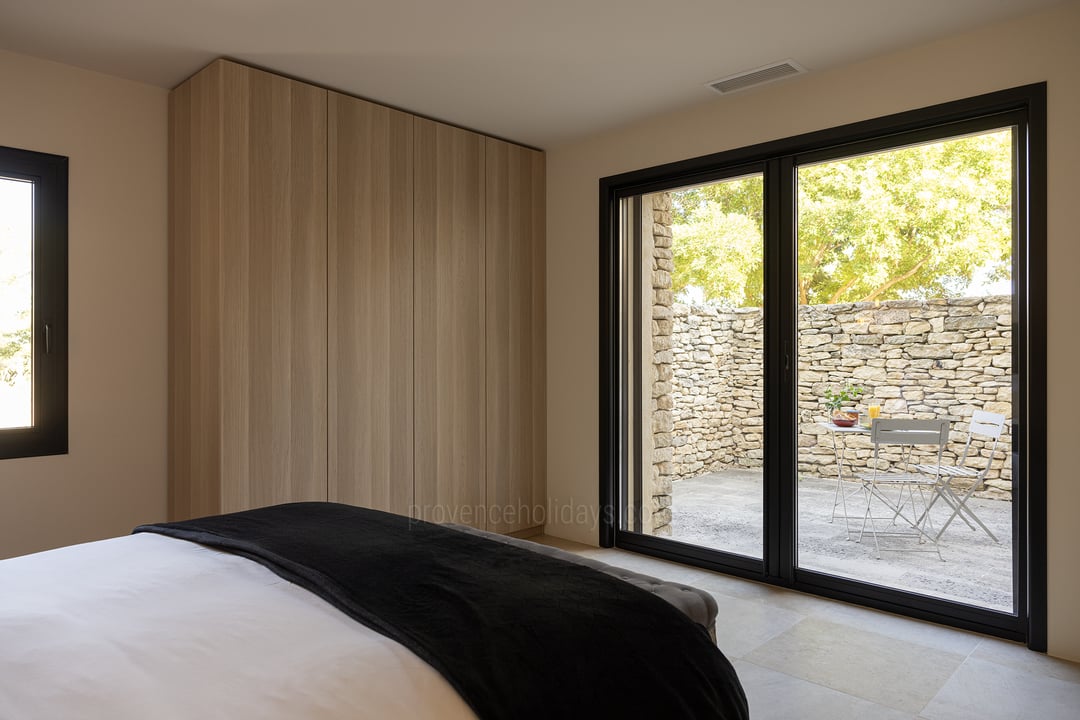 22 - Mas des Firmins: Villa: Bedroom