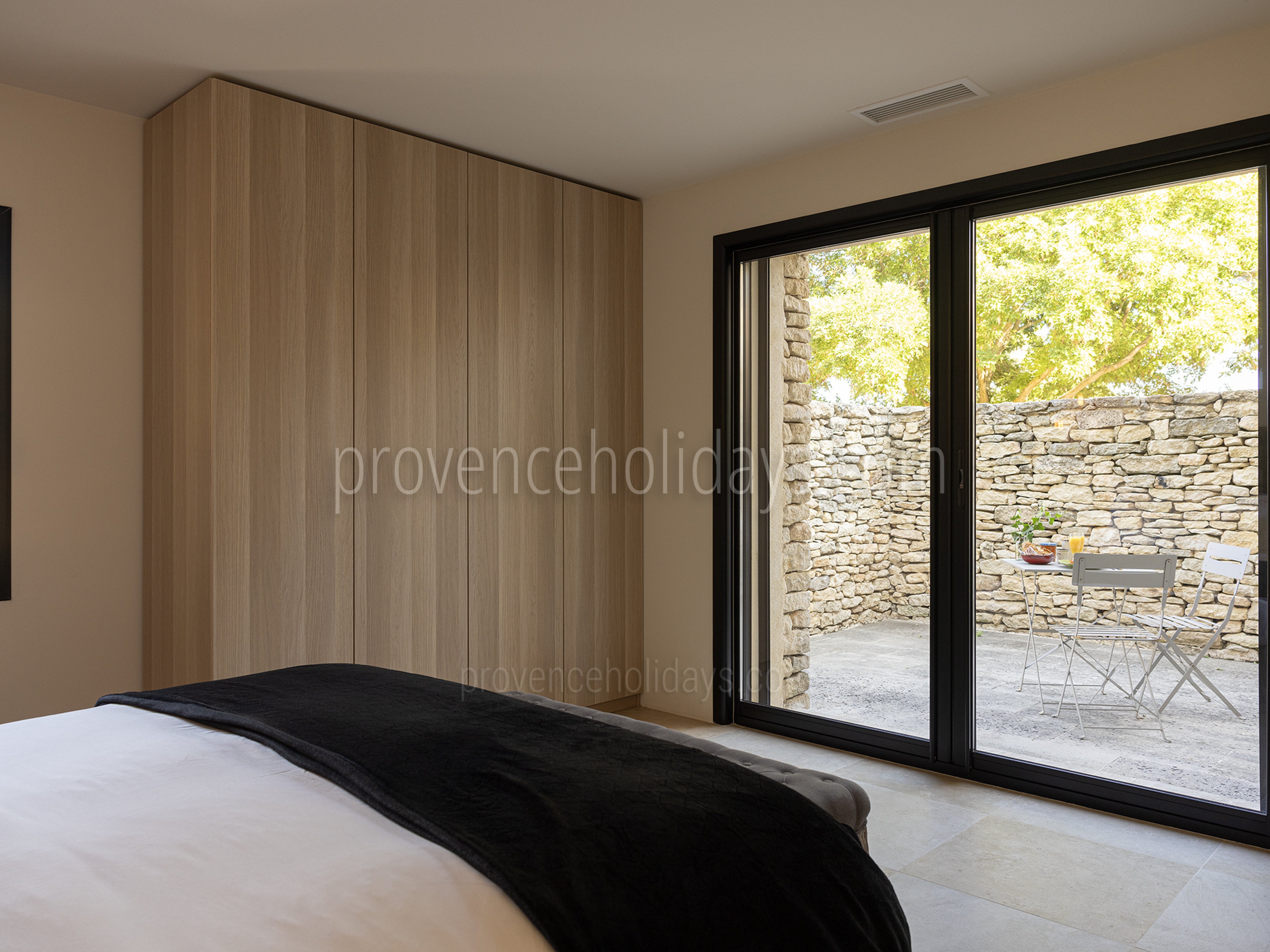 19 - Mas des Firmins: Villa: Bedroom
