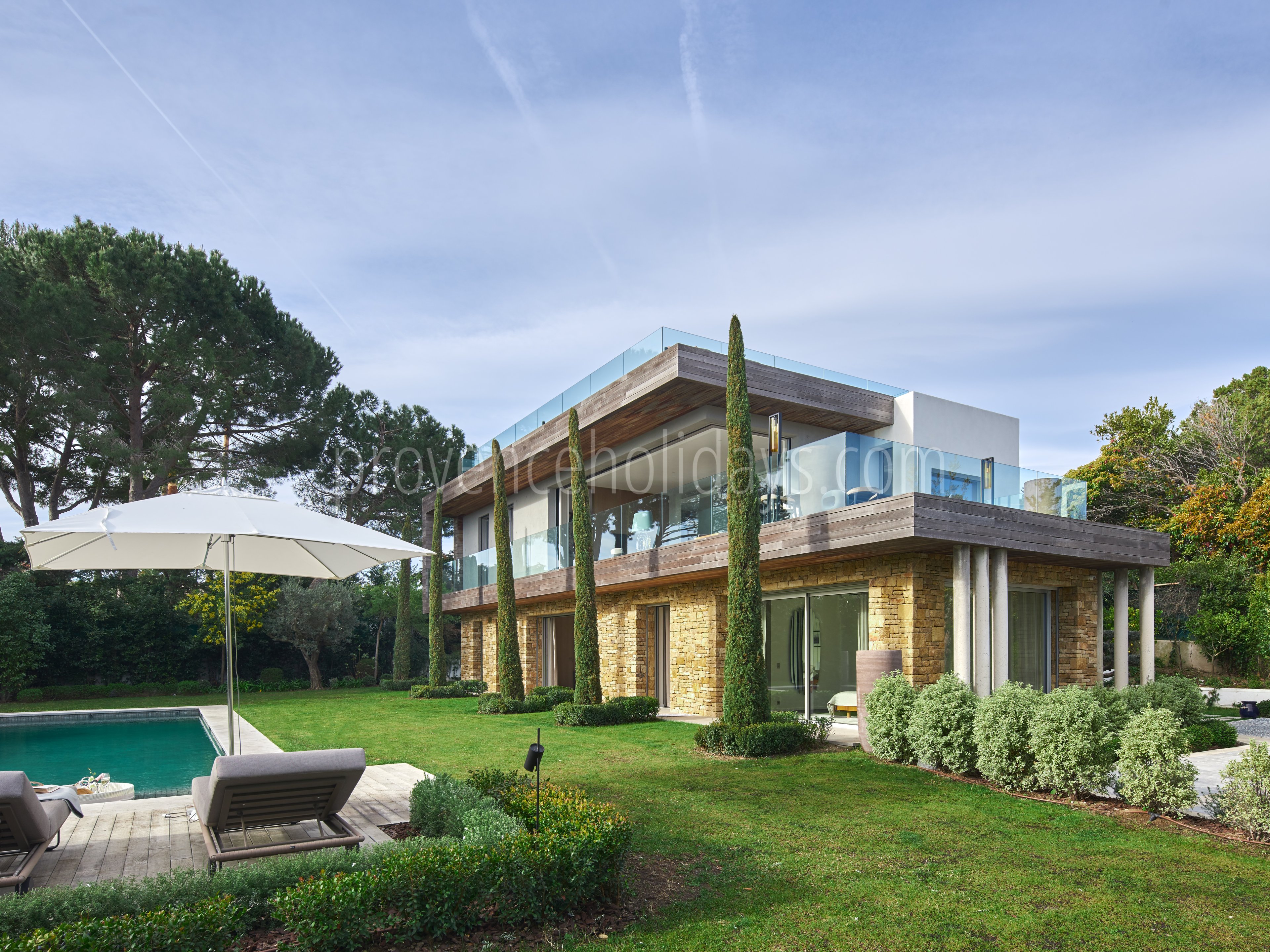 9 - Villa du Cap: Villa: Exterior