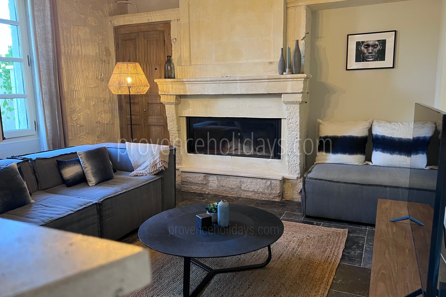 9 - Mazet de Fontvieille: Villa: Interior