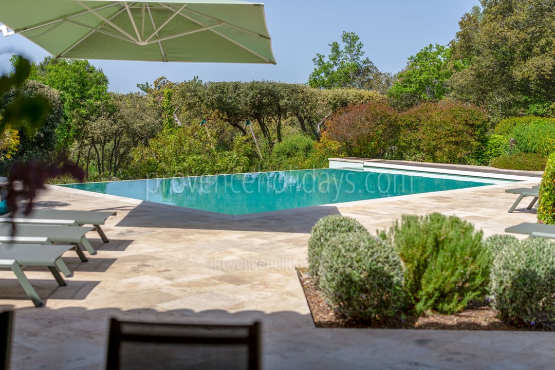 17 - Villa Provençale: Villa: Pool