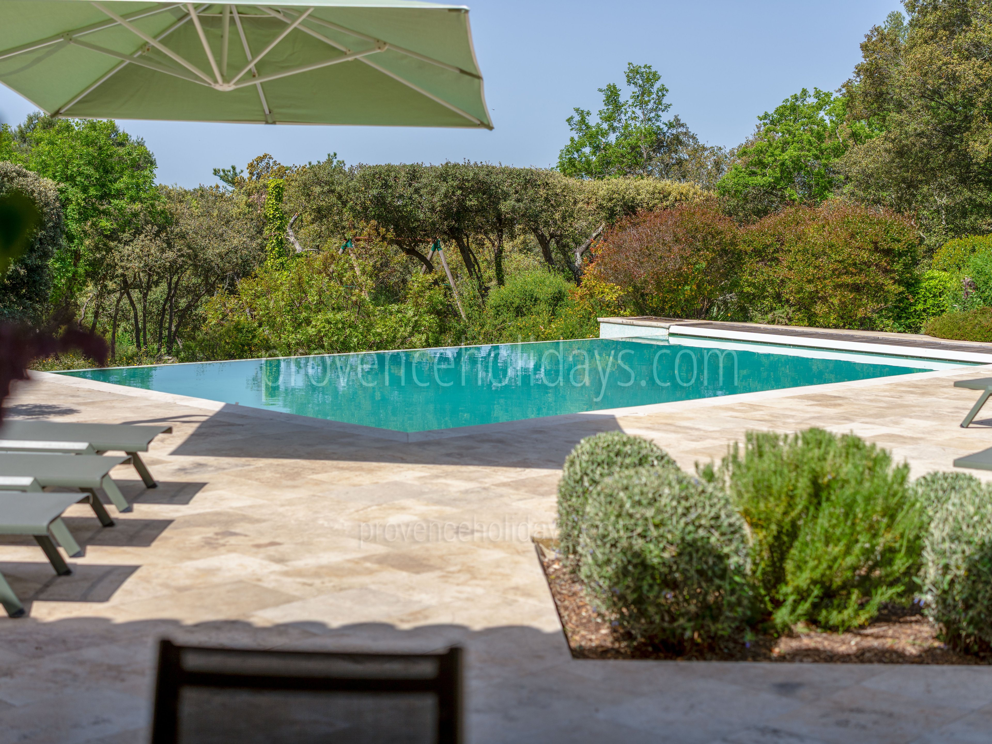 17 - Villa Provençale: Villa: Pool