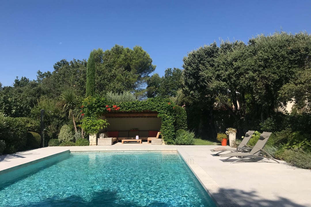 Villa met verwarmd zwembad in Cabrières-d'Avignon