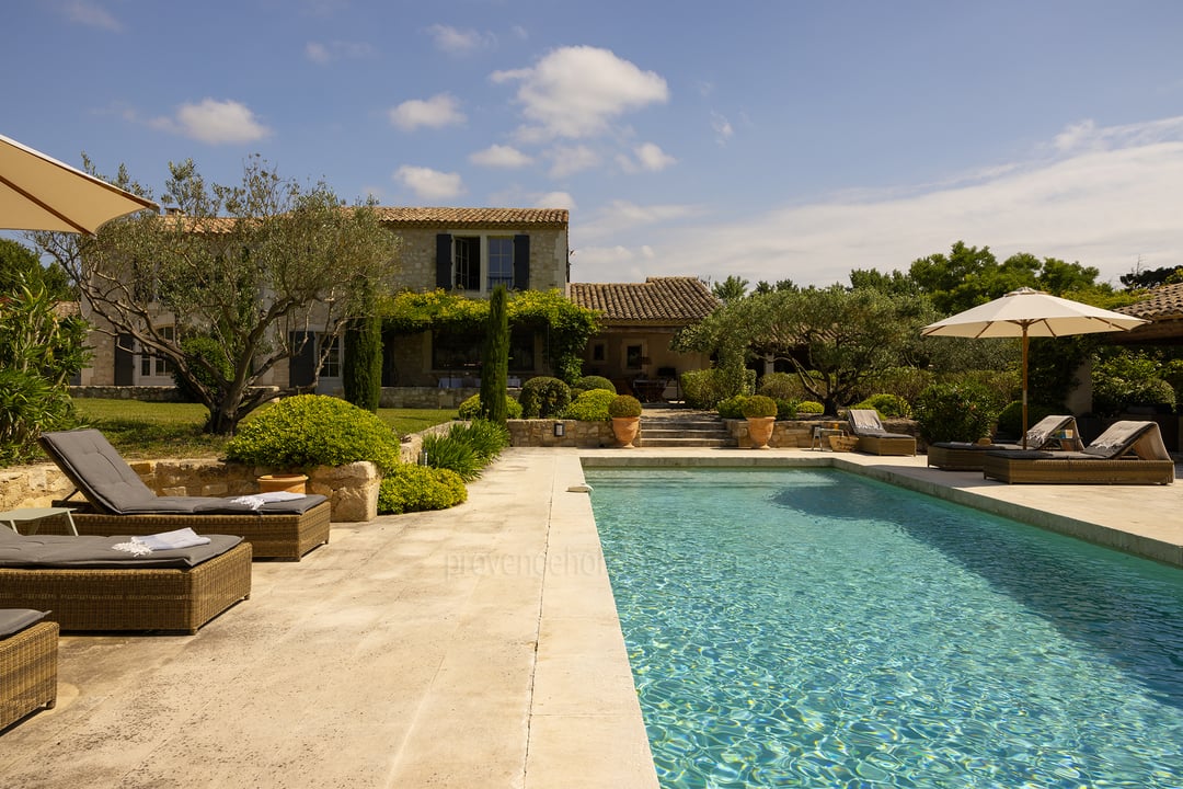 Mas avec piscine chauffée à Saint-Rémy-de-Provence