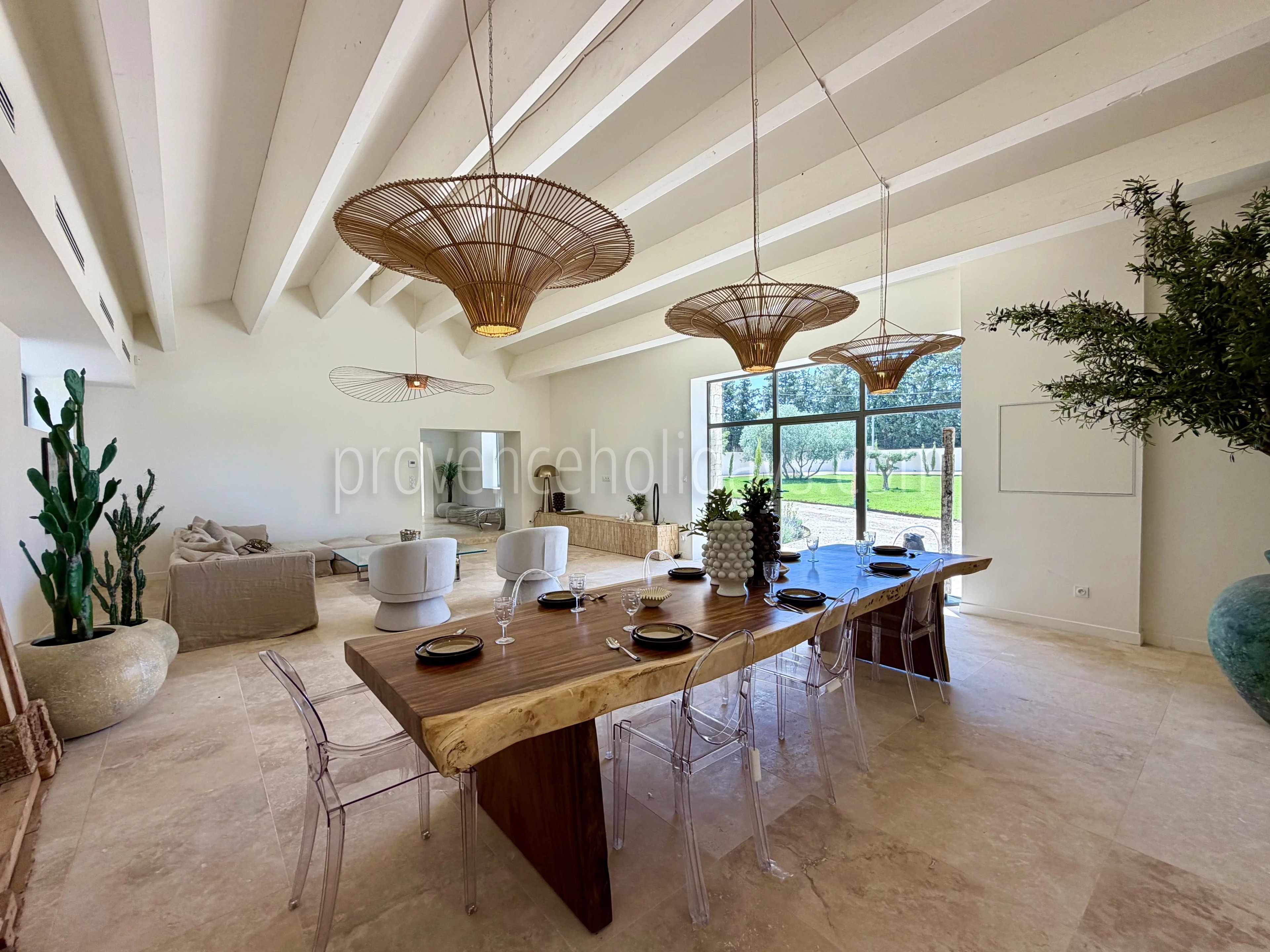 3 - Contemporary house in L\'Isle-sur-la-Sorgue: Villa: Interior