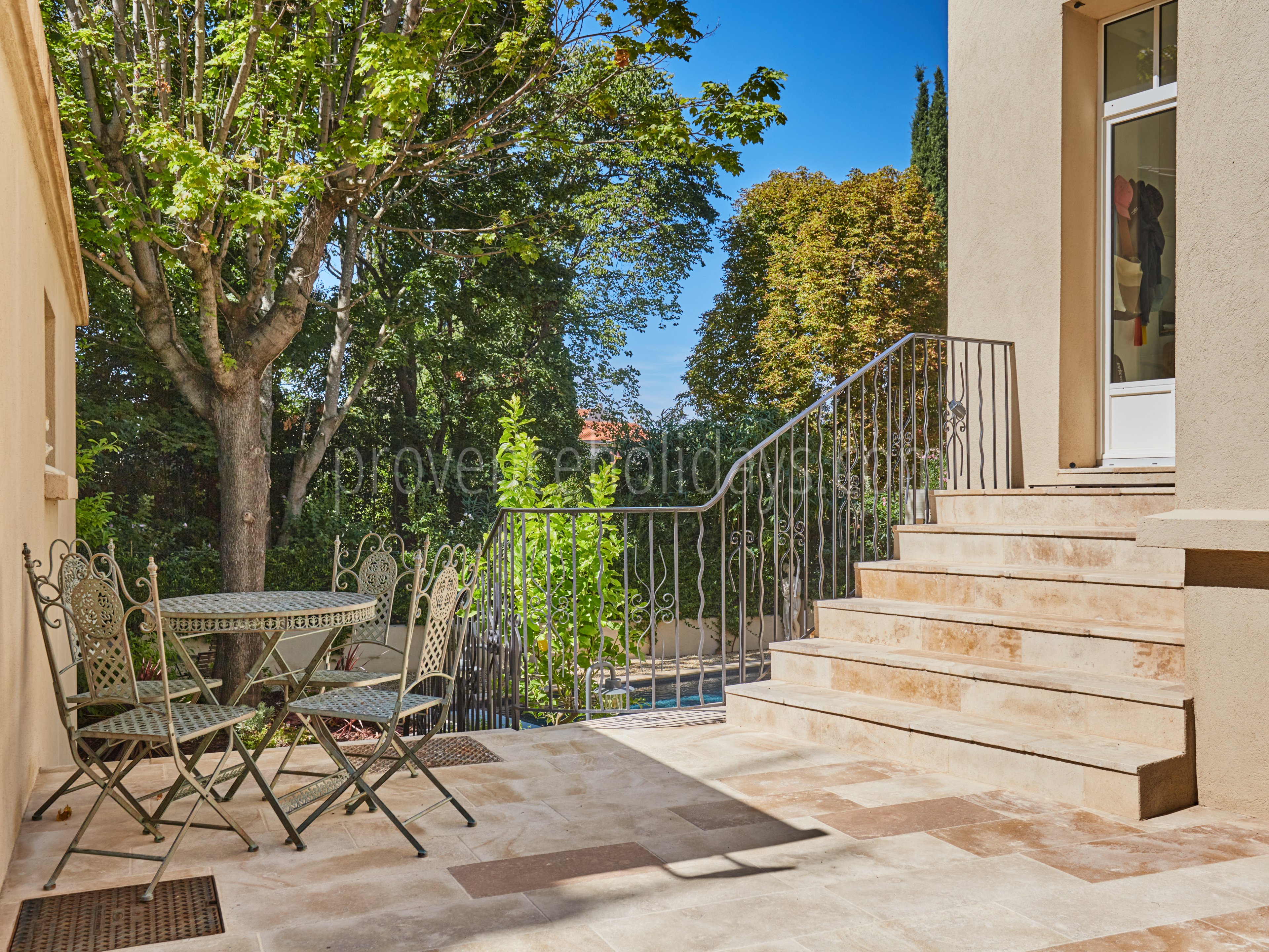26 - Le Reflet d\'Aix: Villa: Exterior