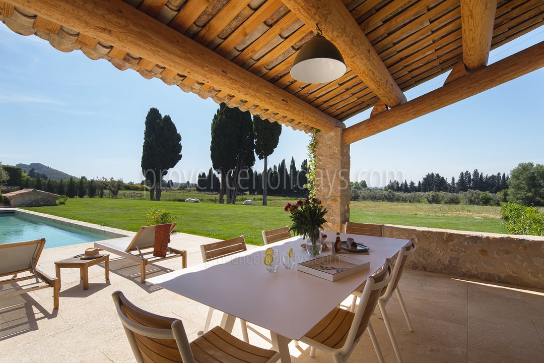 9 - Mas des Thyms: Villa: Exterior