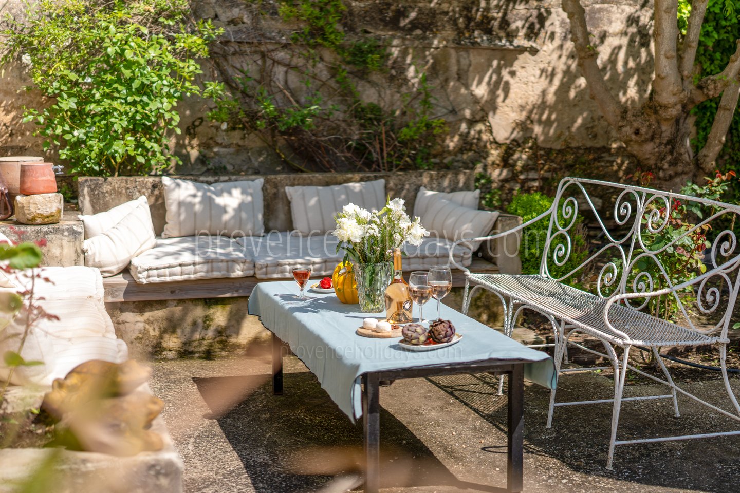 6 - Mas de la Petite Sorgue: Villa: Exterior